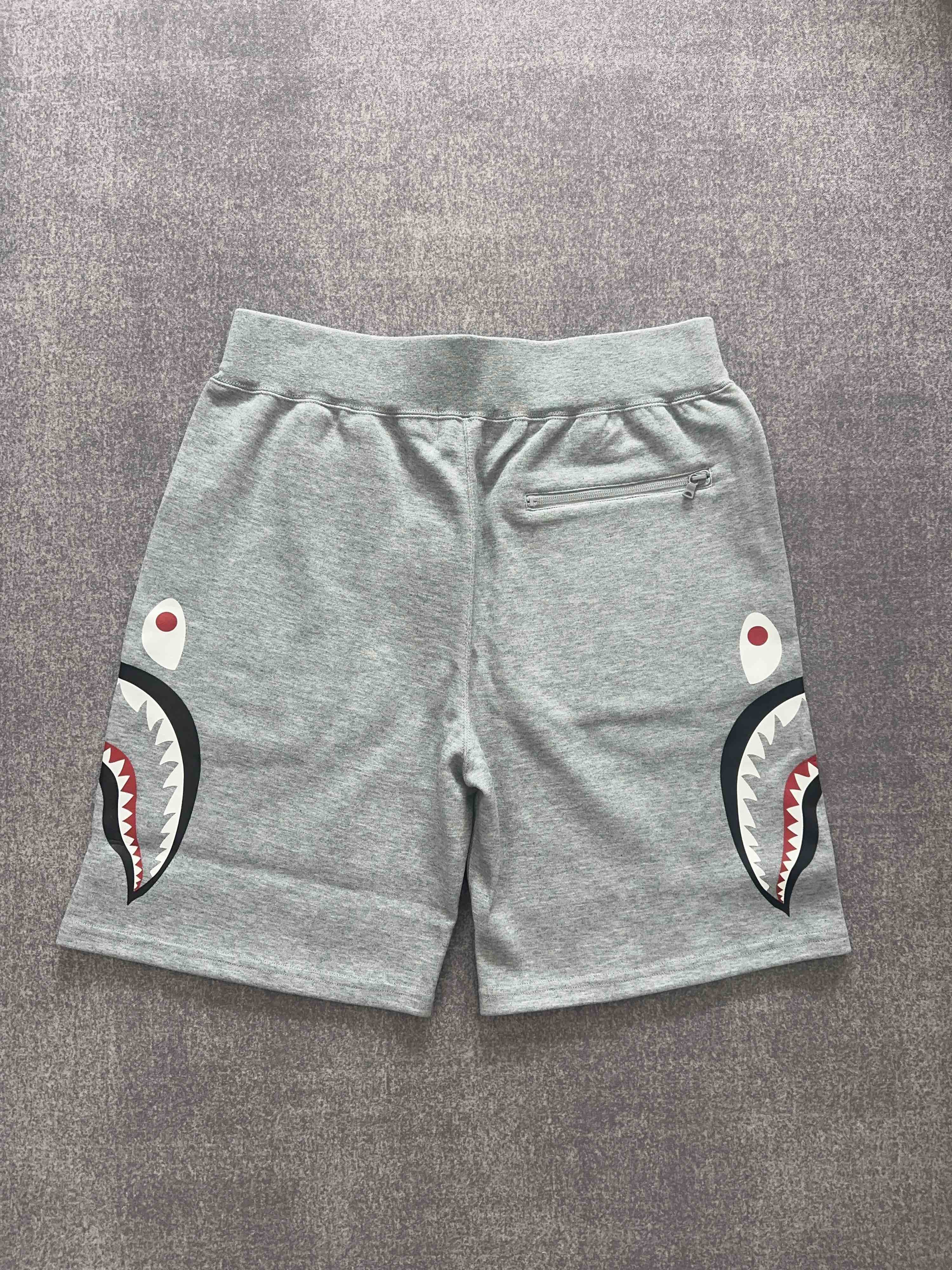 Bape A Bathing Ape Shark Shorts Size XL Size US 36 / EU 52 - 2 Thumbnail