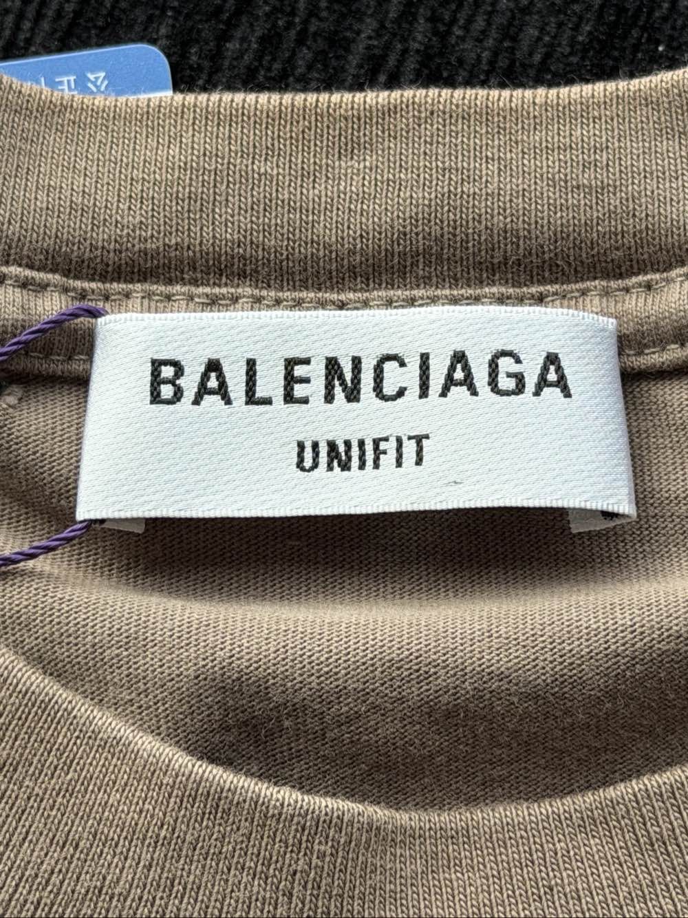 Balenciaga Balenciaga Distressed Logo T-Shirt Size M Size US M / EU 48-50 / 2 - 3 Thumbnail