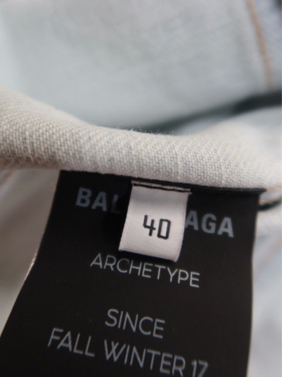 Balenciaga Balenciaga Back Logo Denim Jacket Size 40 Size US XXS / EU 40 - 4 Thumbnail