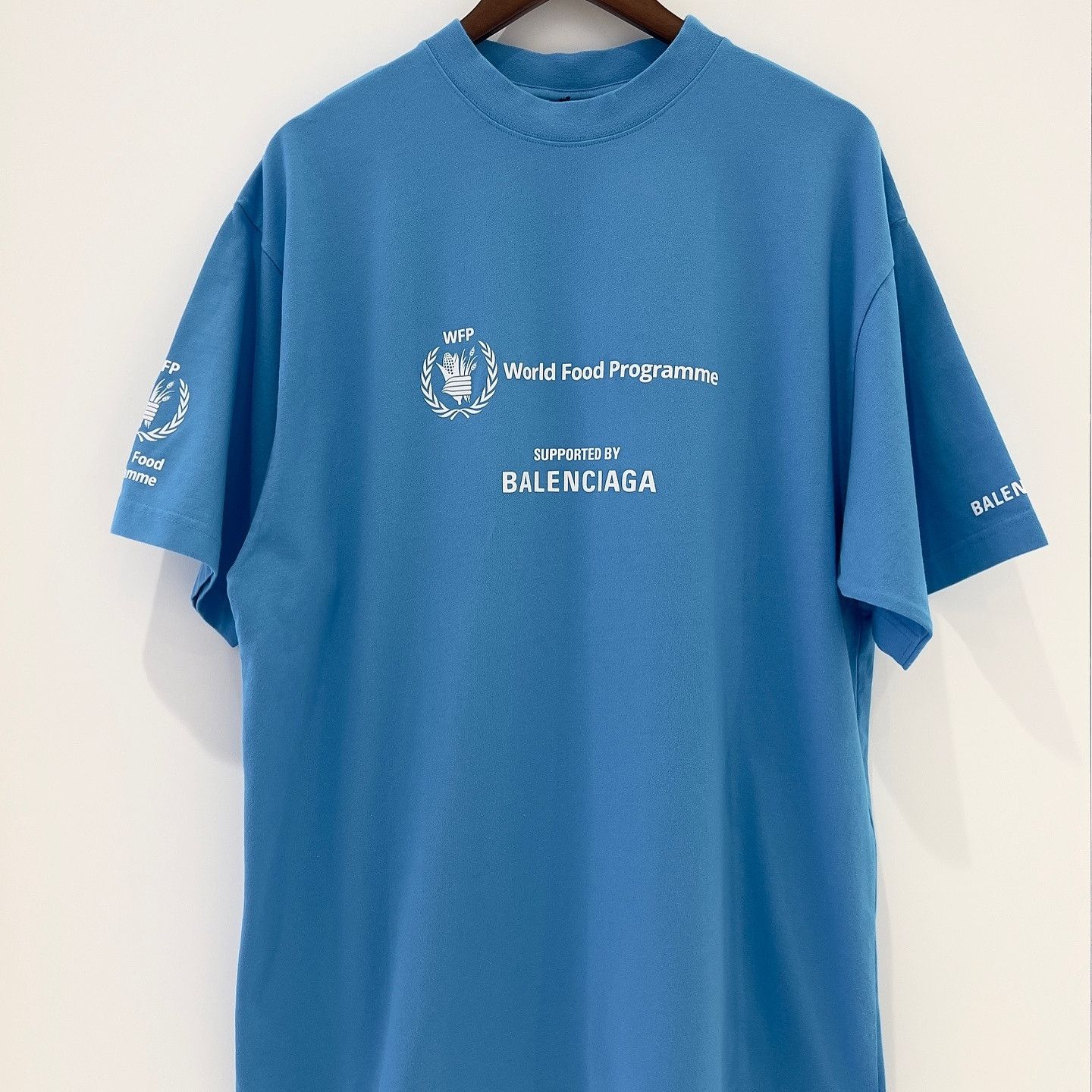 Balenciaga Balenciaga WFP Logo T-Shirt Size S Size US S / EU 44-46 / 1 - 5 Thumbnail