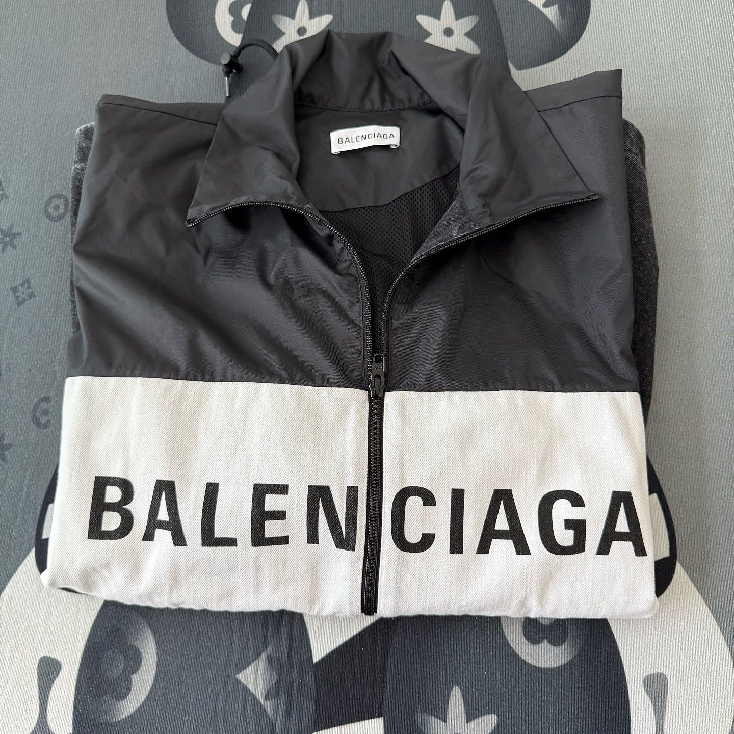 Balenciaga Balenciaga Logo Print Jacket Size 36 Size XS / US 0-2 / IT 36-38 - 7 Thumbnail