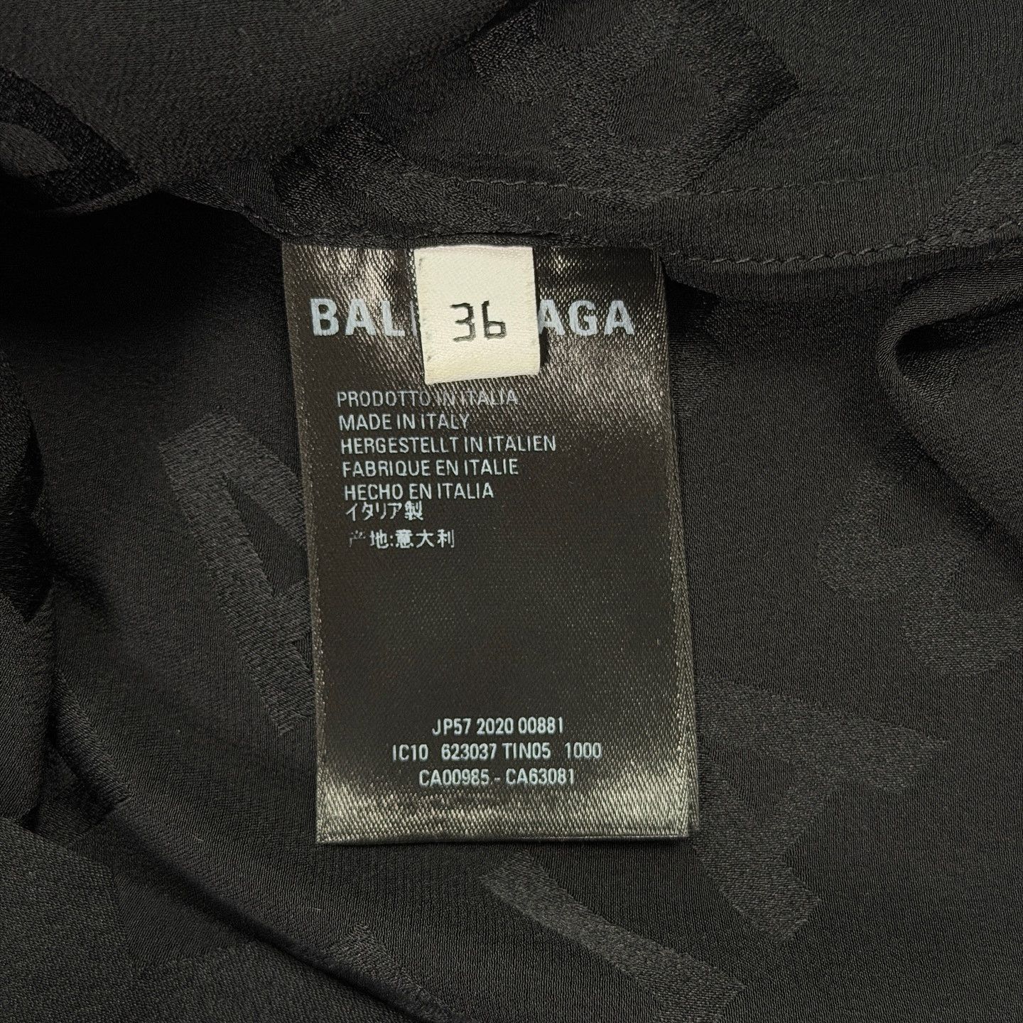 Balenciaga Balenciaga All Over Logo Silk Shirt Size S Size US S / EU 44-46 / 1 - 4 Thumbnail