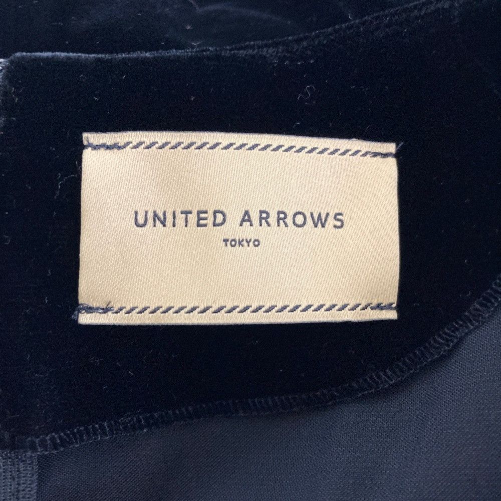 United Arrows United Arrows United Arrows Velvet Setup Textile Suits DUTY FREE for USA Size ONE SIZE - 6 Thumbnail