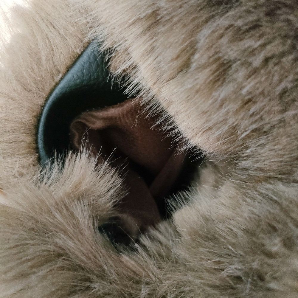 Other Other a point etc Fake Fur Cape Plastic / Synthetic Shawl DUTY FREE for USA Size ONE SIZE - 3 Thumbnail