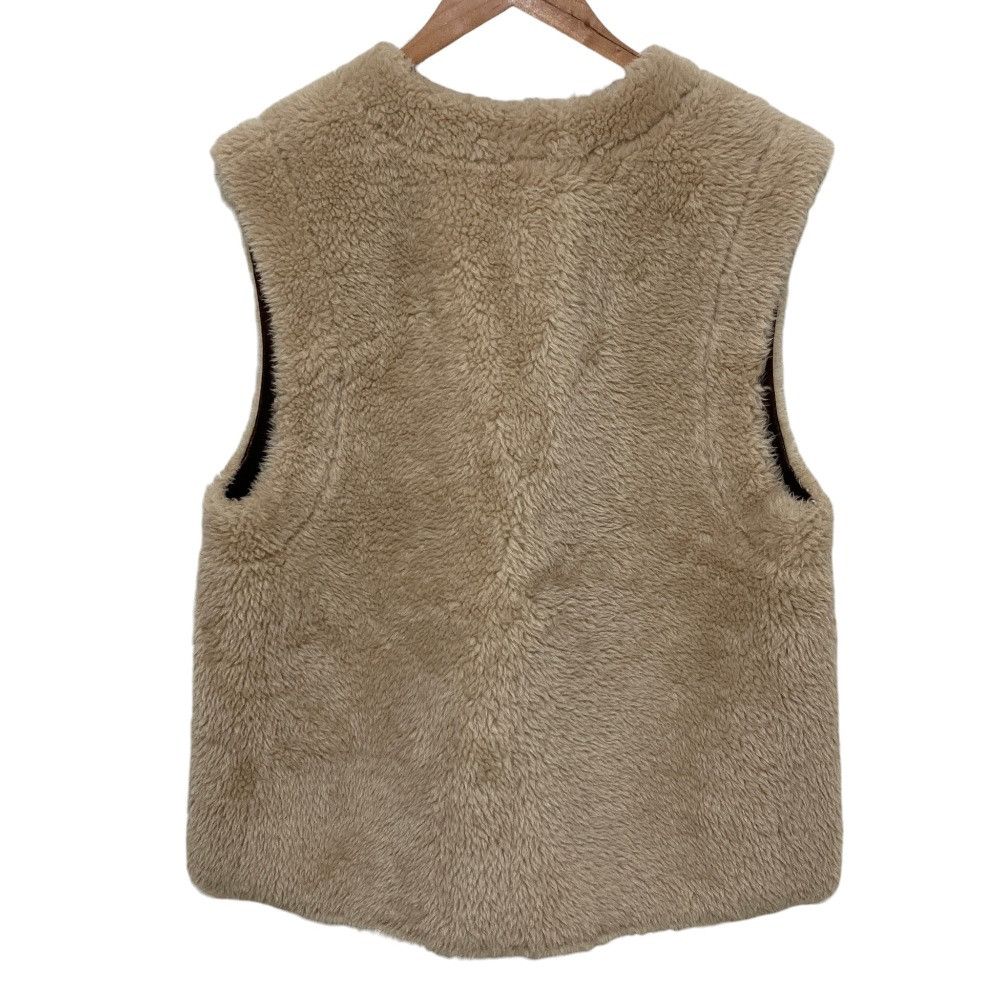 Other Other Plage Faux Shearling Vest Plastic / Synthetic Outerwear DUTY FREE for USA Size ONE SIZE - 3 Thumbnail