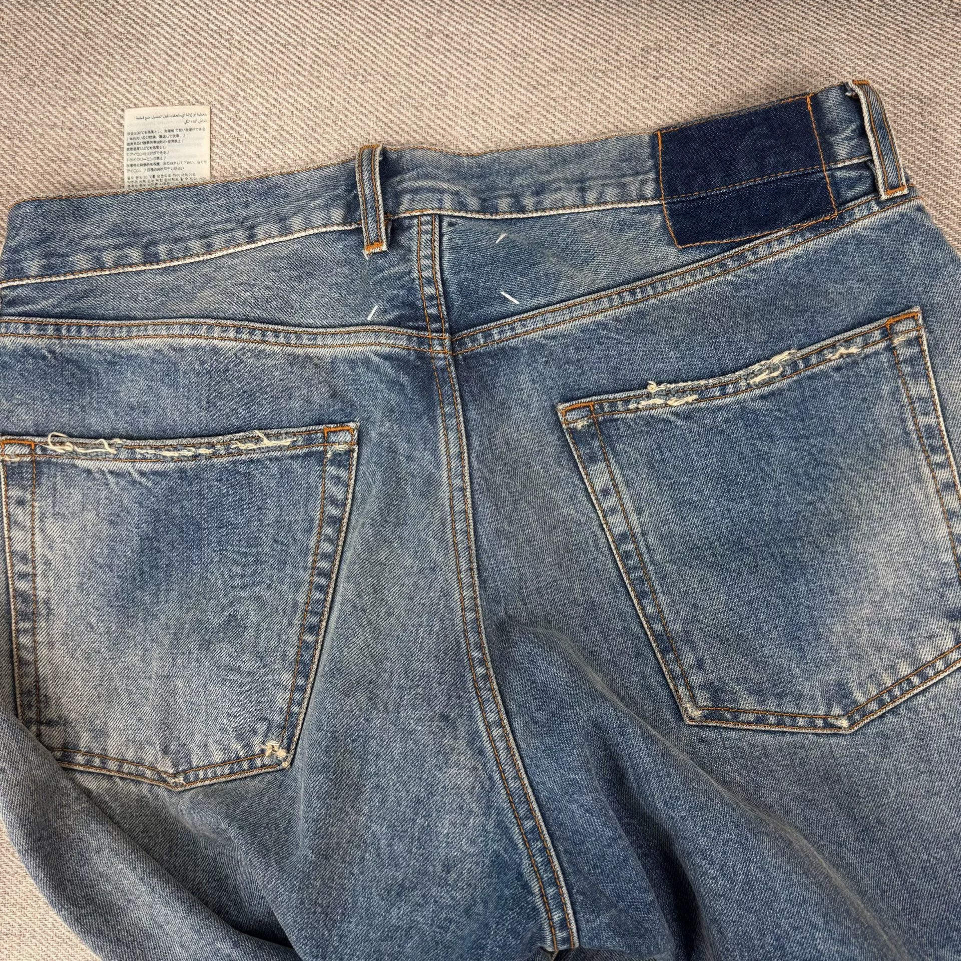 Maison Margiela Maison Margiela Loose Light Washed Jeans Size US 30 / EU 46 - 3 Thumbnail