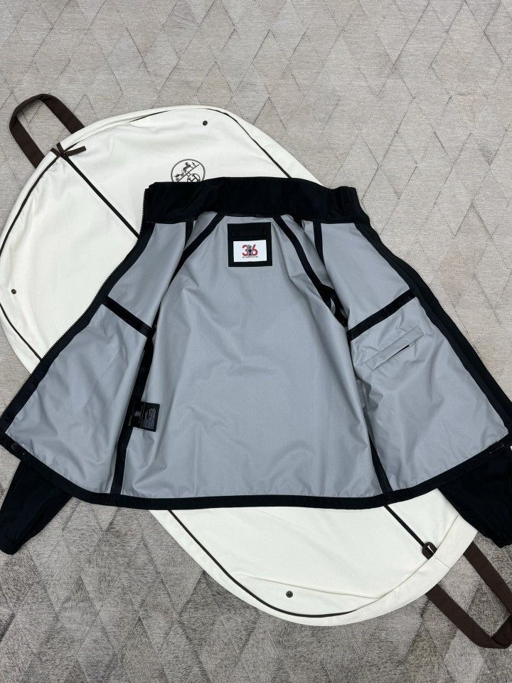 Prada Black Bomber Jacket Size M Size US M / EU 48-50 / 2 - 7 Thumbnail