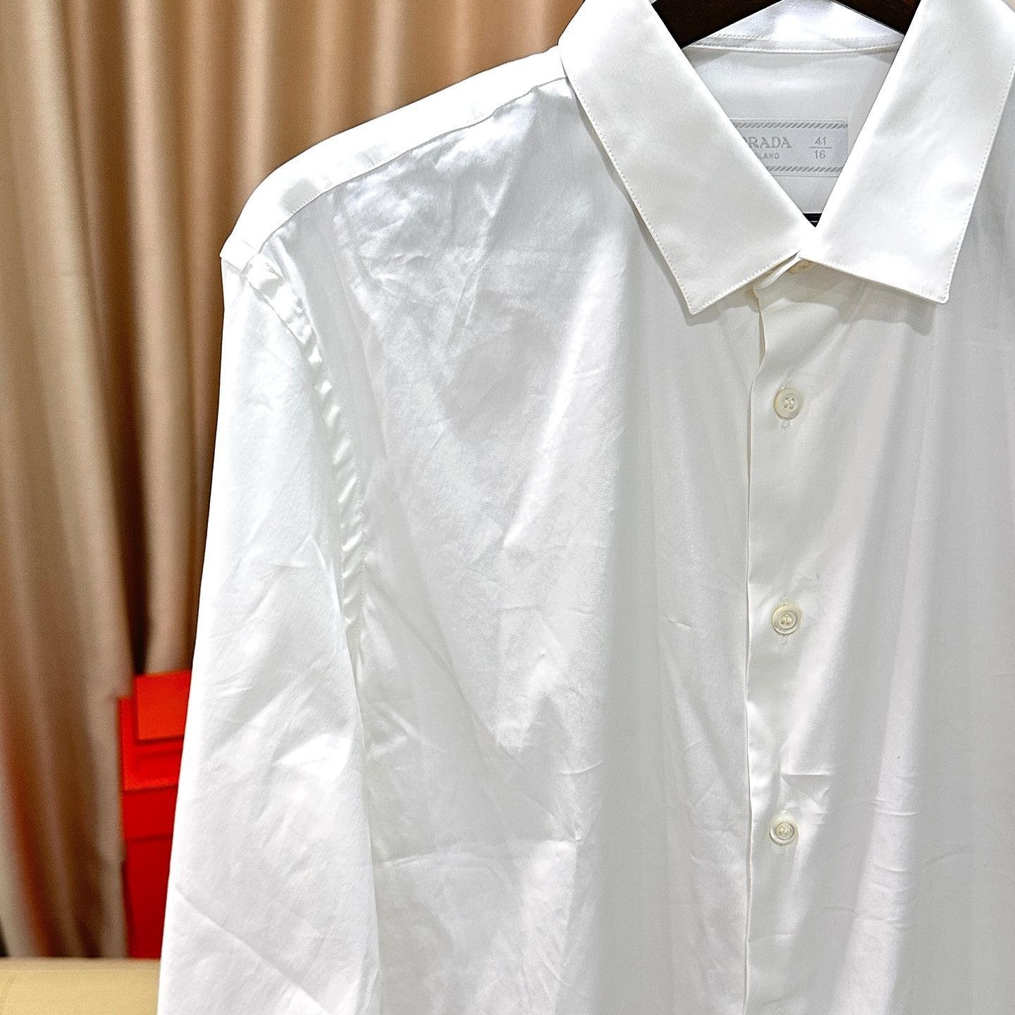 Prada Classic White Long Sleeve Button Up Size US L / EU 52-54 / 3 - 9 Thumbnail