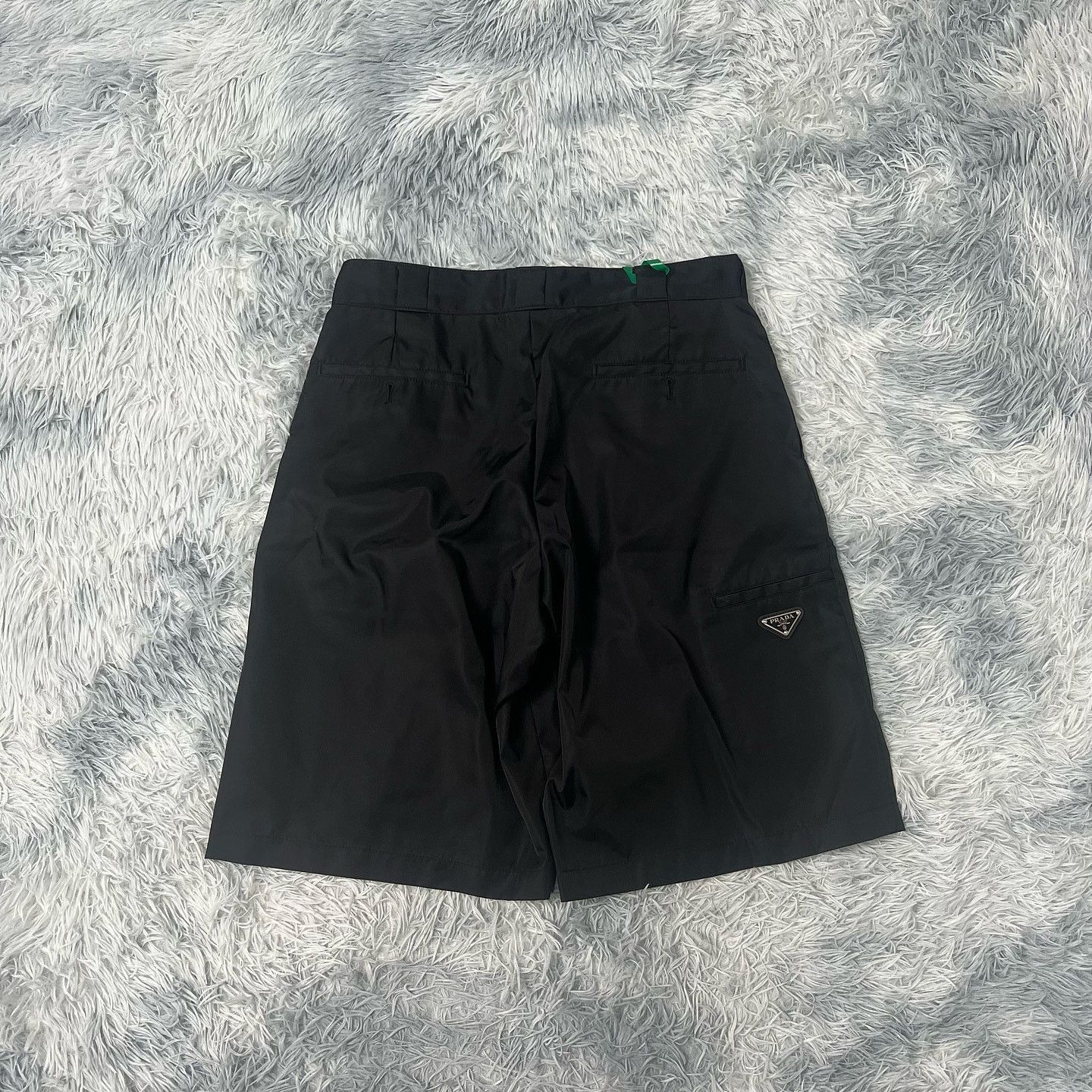 Prada Re-Nylon Logo Black Shorts in Size 30 Size US 30 / EU 46 - 2 Thumbnail