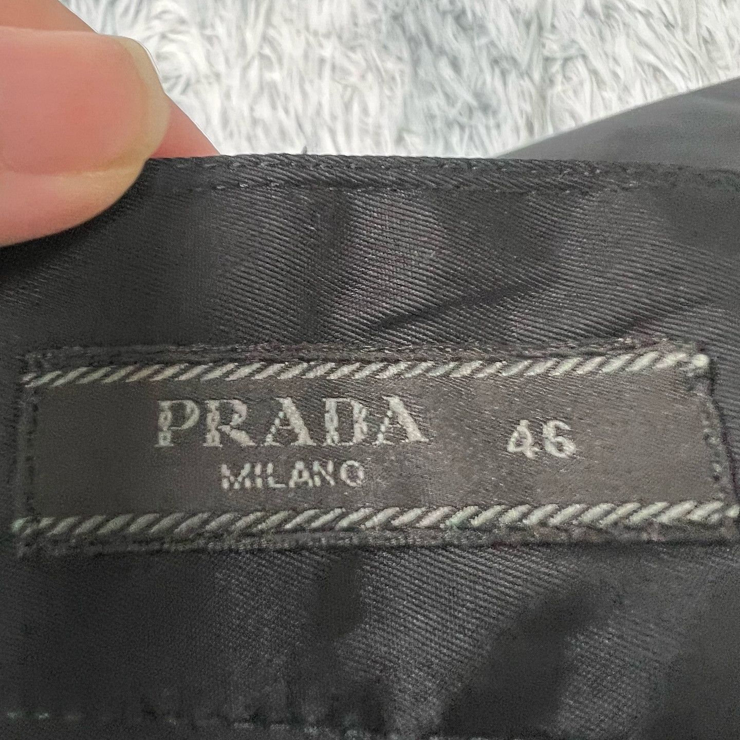 Prada Re-Nylon Logo Black Shorts in Size 30 Size US 30 / EU 46 - 3 Thumbnail