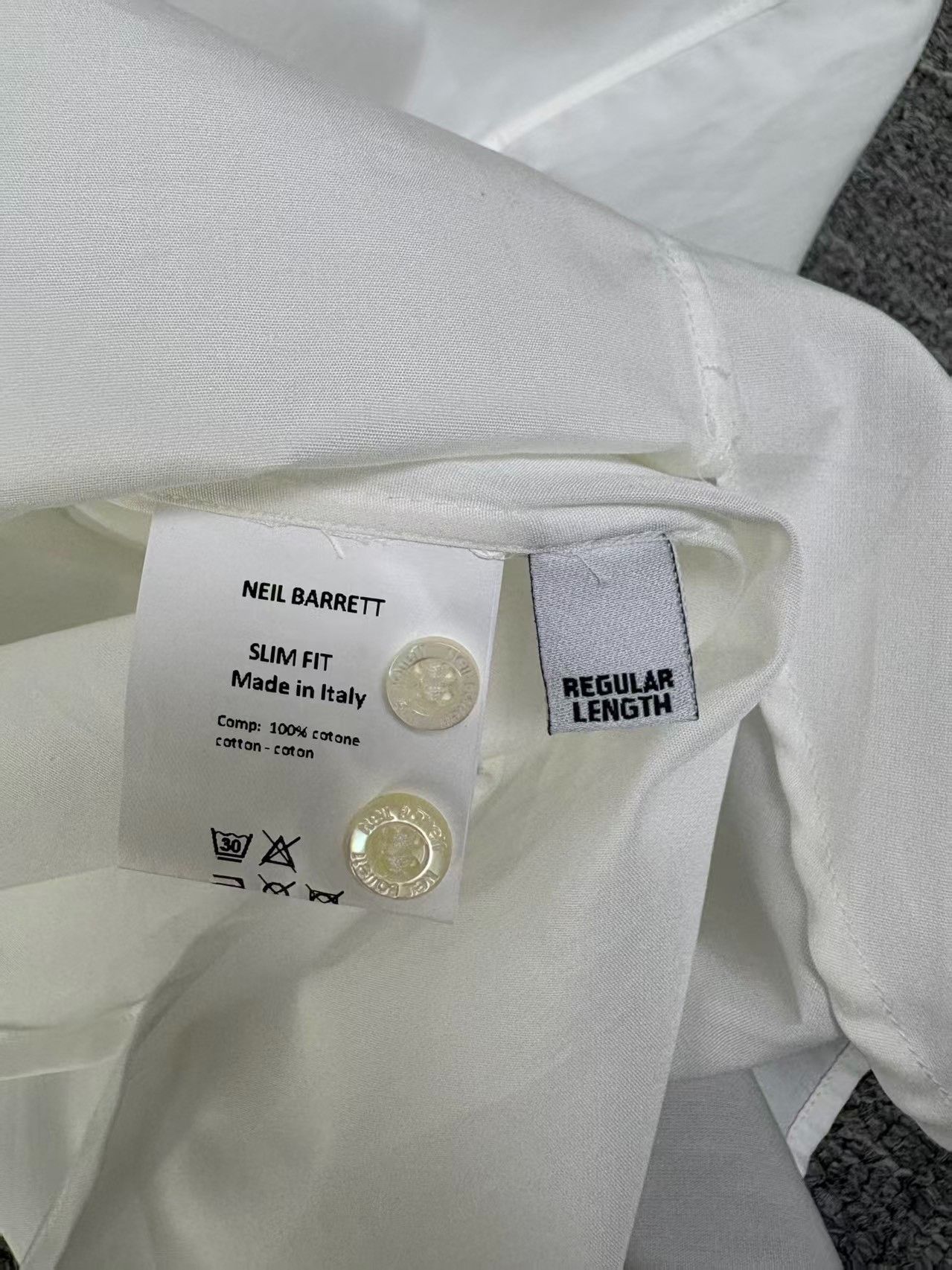 Neil Barrett Neil Barrett Short-Sleeve Shirt Size US XXS / EU 40 - 6 Thumbnail