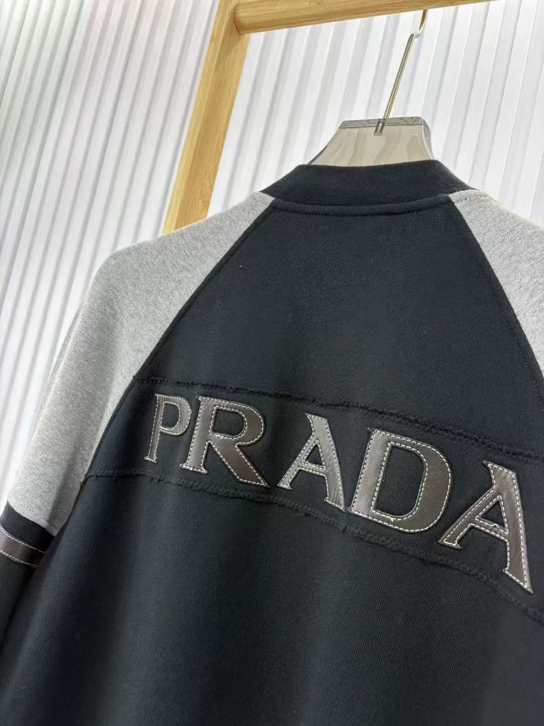 Prada Prada Hoodie Jacket L Size Size US L / EU 52-54 / 3 - 3 Thumbnail