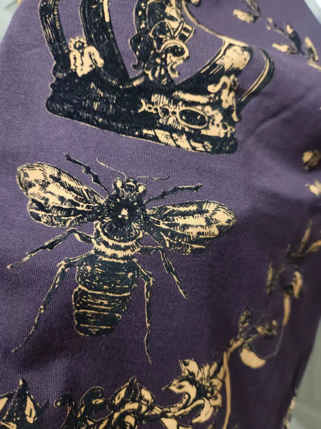 Dolce & Gabbana Dolce&Gabbana Bee Crown T-shirt Size US M / EU 48-50 / 2 - 7 Thumbnail