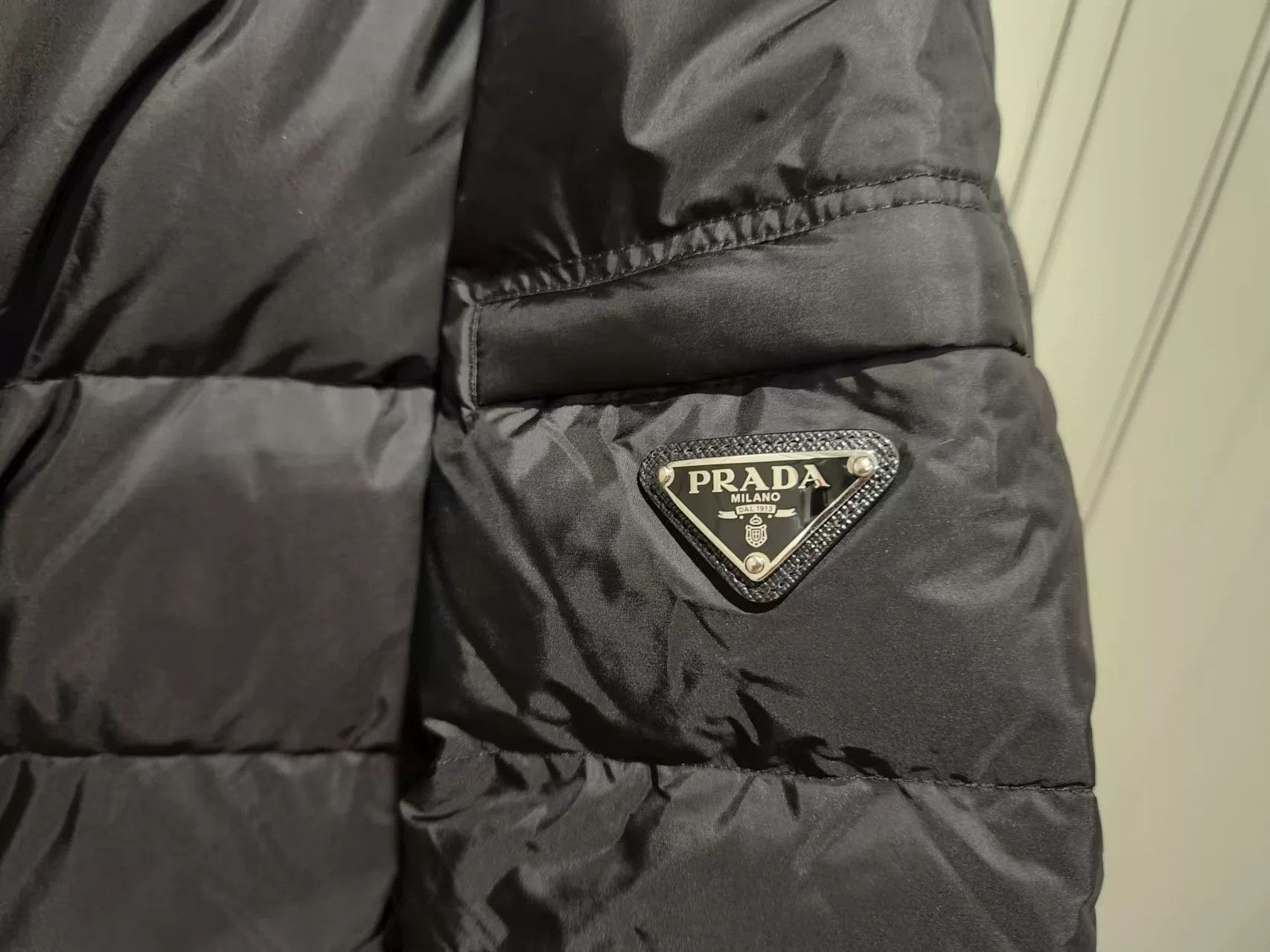 Prada Prada Triangle Logo Down Jacket Size 48 Size US M / EU 48-50 / 2 - 6 Thumbnail