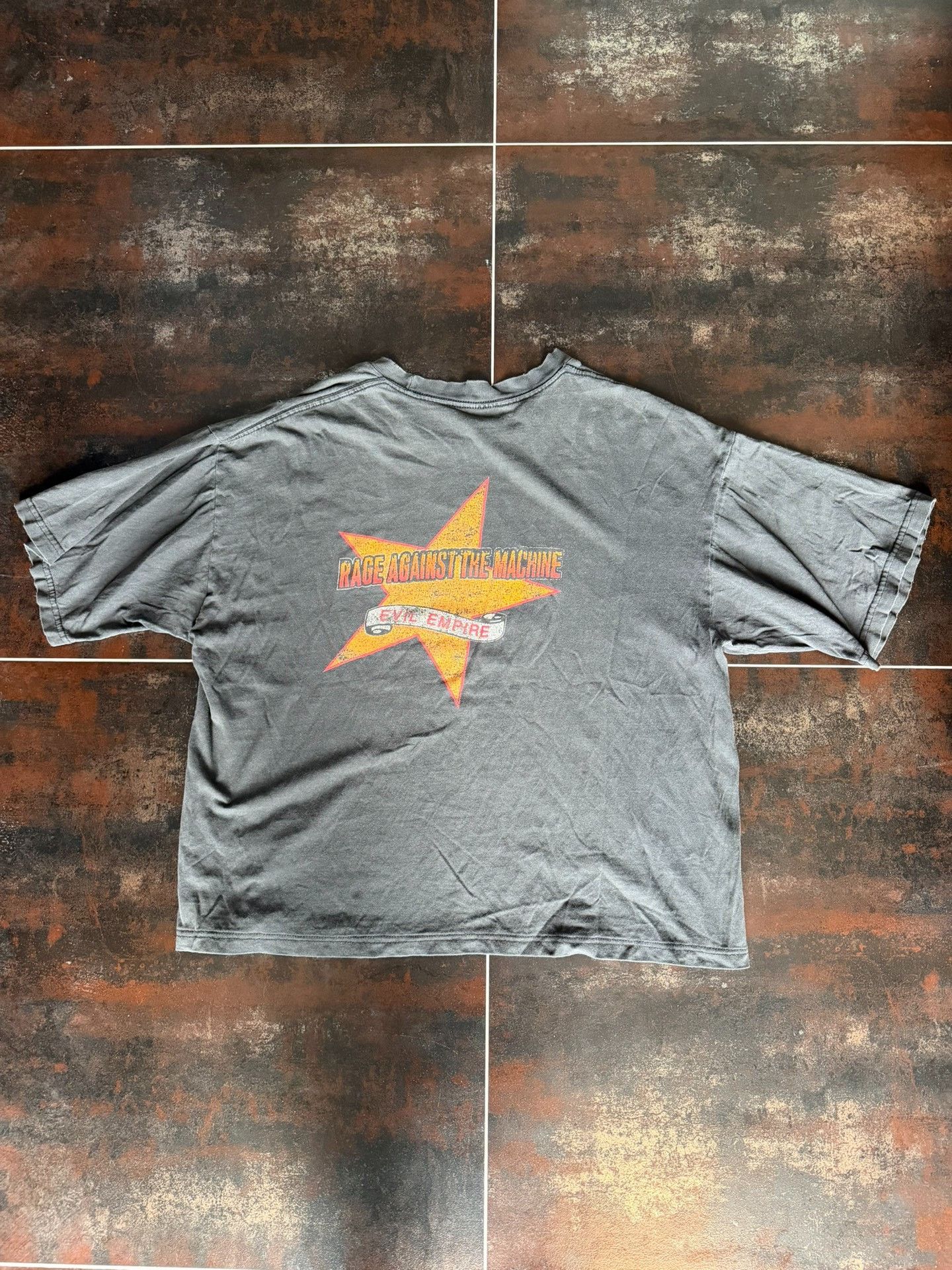 Vintage Vintage Rage Against The Machine 90s Tee Size US M / EU 48-50 / 2 - 4 Thumbnail