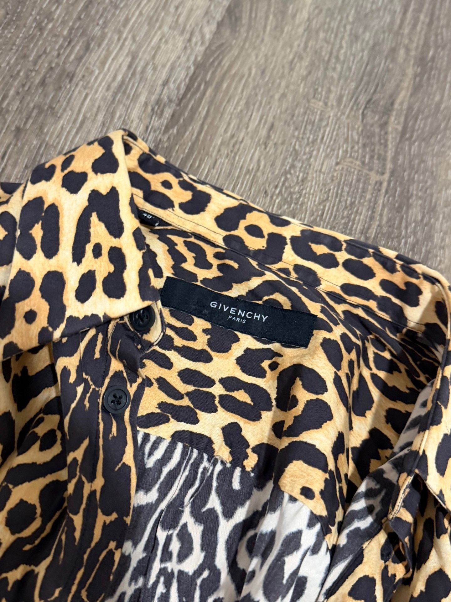 Riccardo Tisci Givenchy Riccardo Tisci Leopard Shirt Size US XXS / EU 40 - 3 Thumbnail