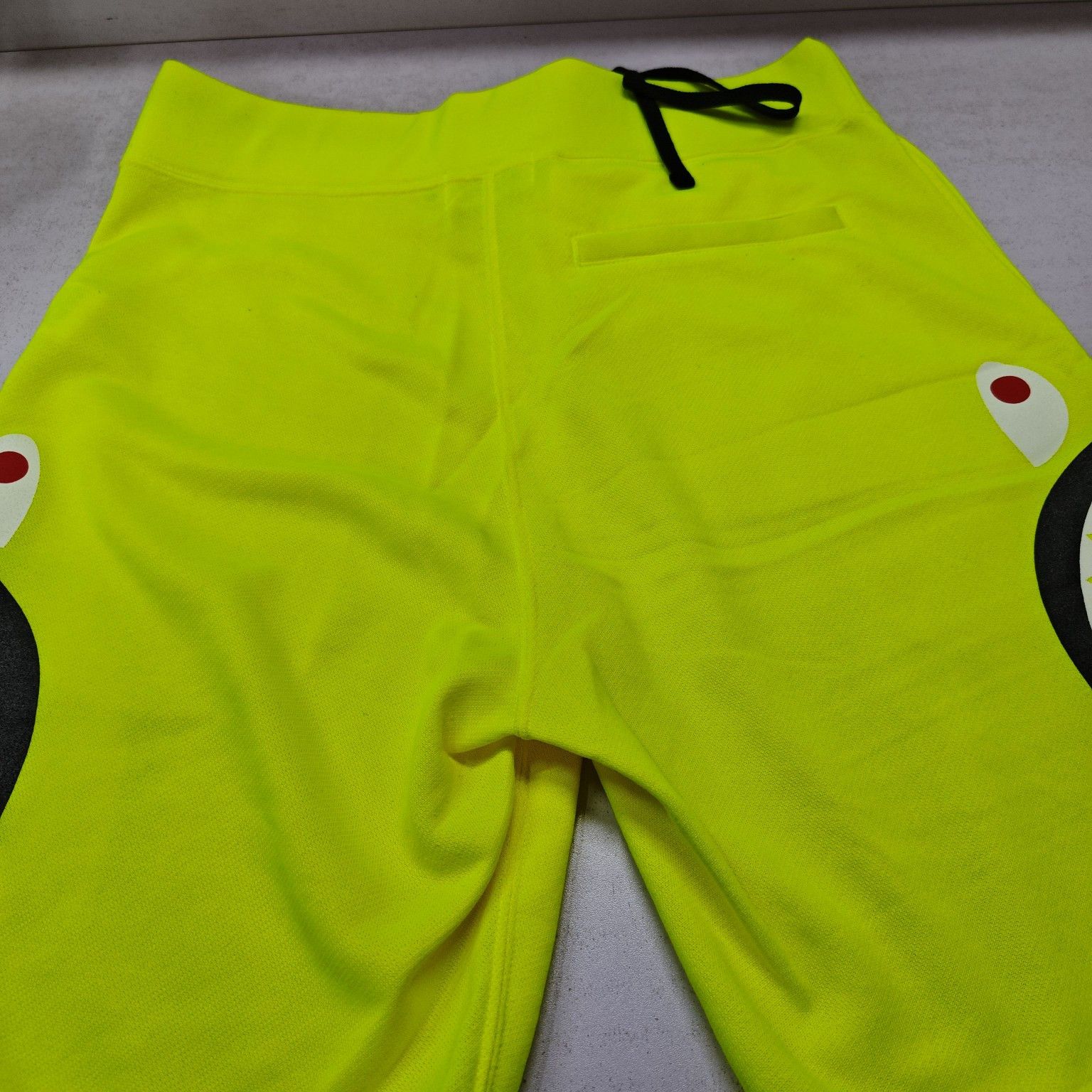 Bape A BATHING APE Shark Shorts Size XL Size US 36 / EU 52 - 6 Thumbnail