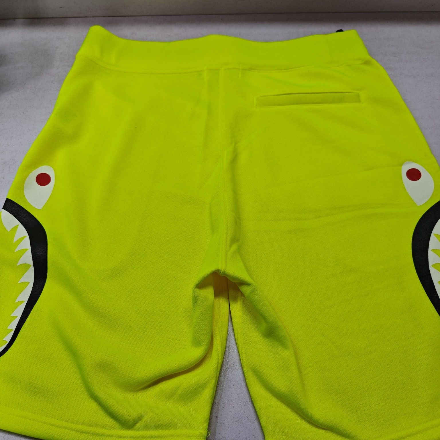 Bape A BATHING APE Shark Shorts Size XL Size US 36 / EU 52 - 9 Thumbnail