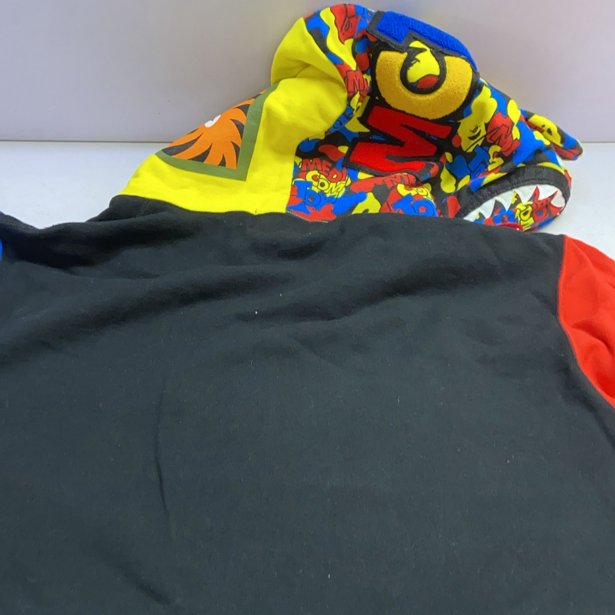 Bape A Bathing Ape x Medicom Toy Shark Multi-Color Hoodie Size XX Size US XXL / EU 58 / 5 - 6 Thumbnail