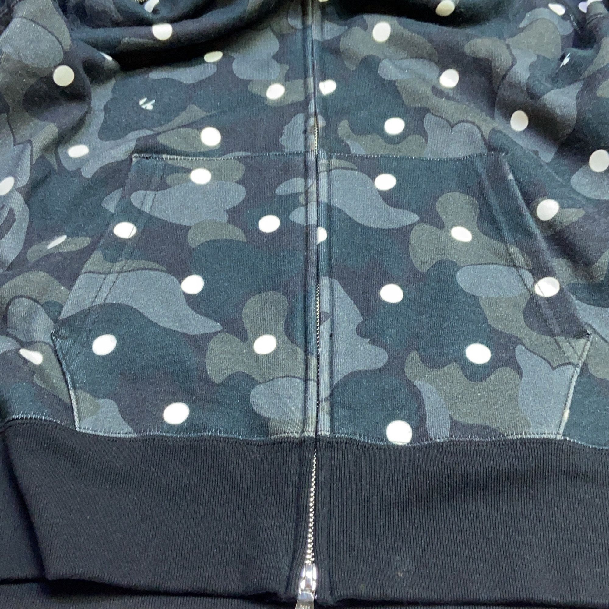 Bape A Bathing Ape Shark Polka Dot Zip Hoodie Size S Size US S / EU 44-46 / 1 - 9 Thumbnail