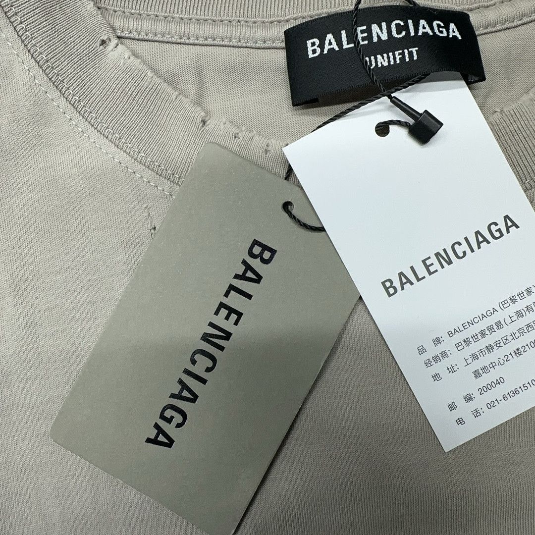 Balenciaga Balenciaga Pixel Logo T-Shirt Size S Size US S / EU 44-46 / 1 - 4 Thumbnail