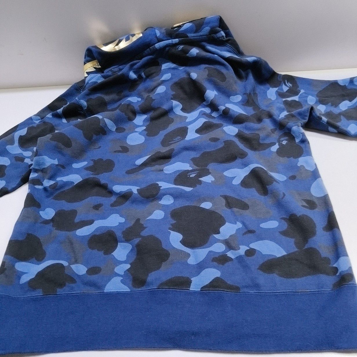 Bape A Bathing Ape Blue Camo Shark Hoodie Size L Size US L / EU 52-54 / 3 - 16 Thumbnail