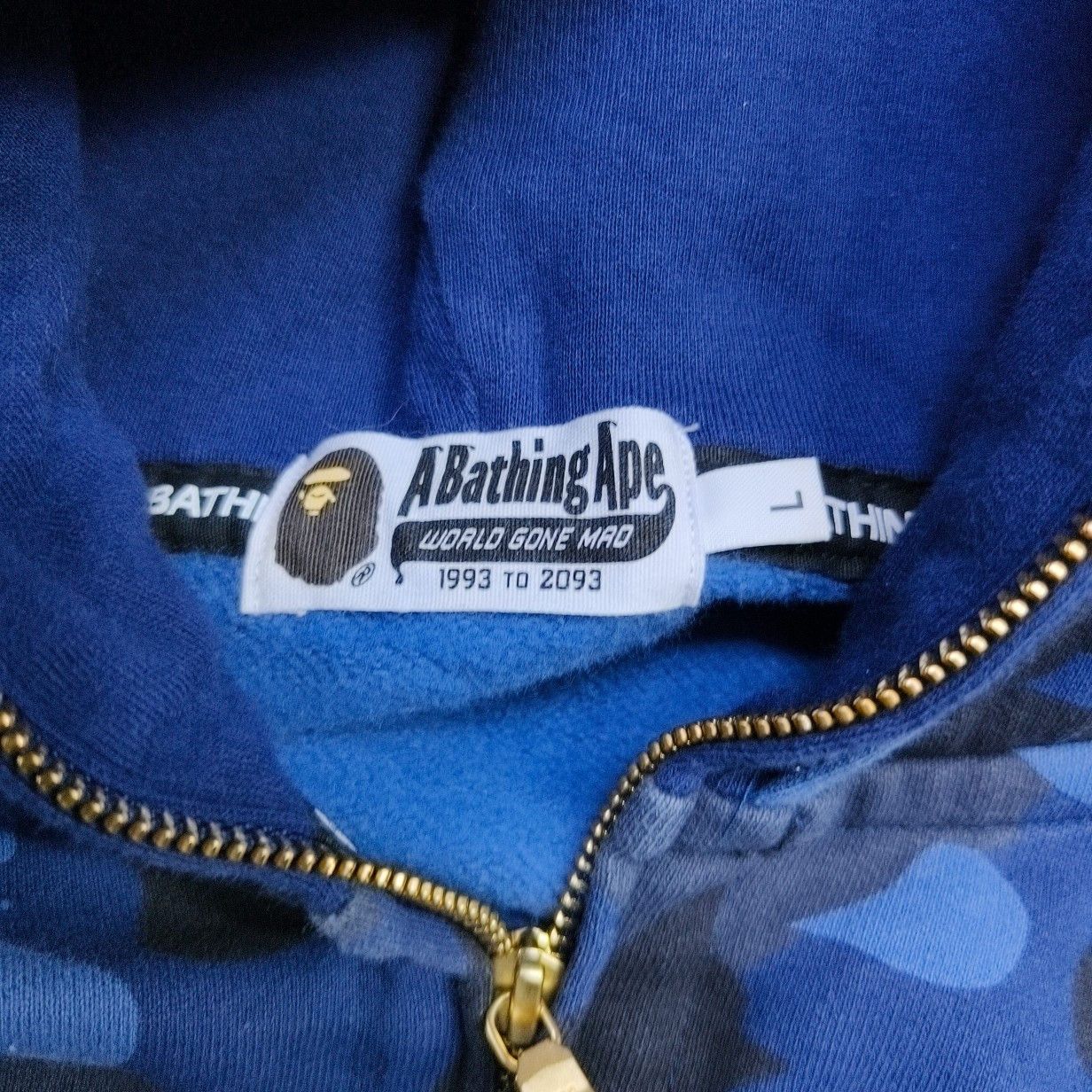 Bape A Bathing Ape Blue Camo Shark Hoodie Size L Size US L / EU 52-54 / 3 - 3 Thumbnail