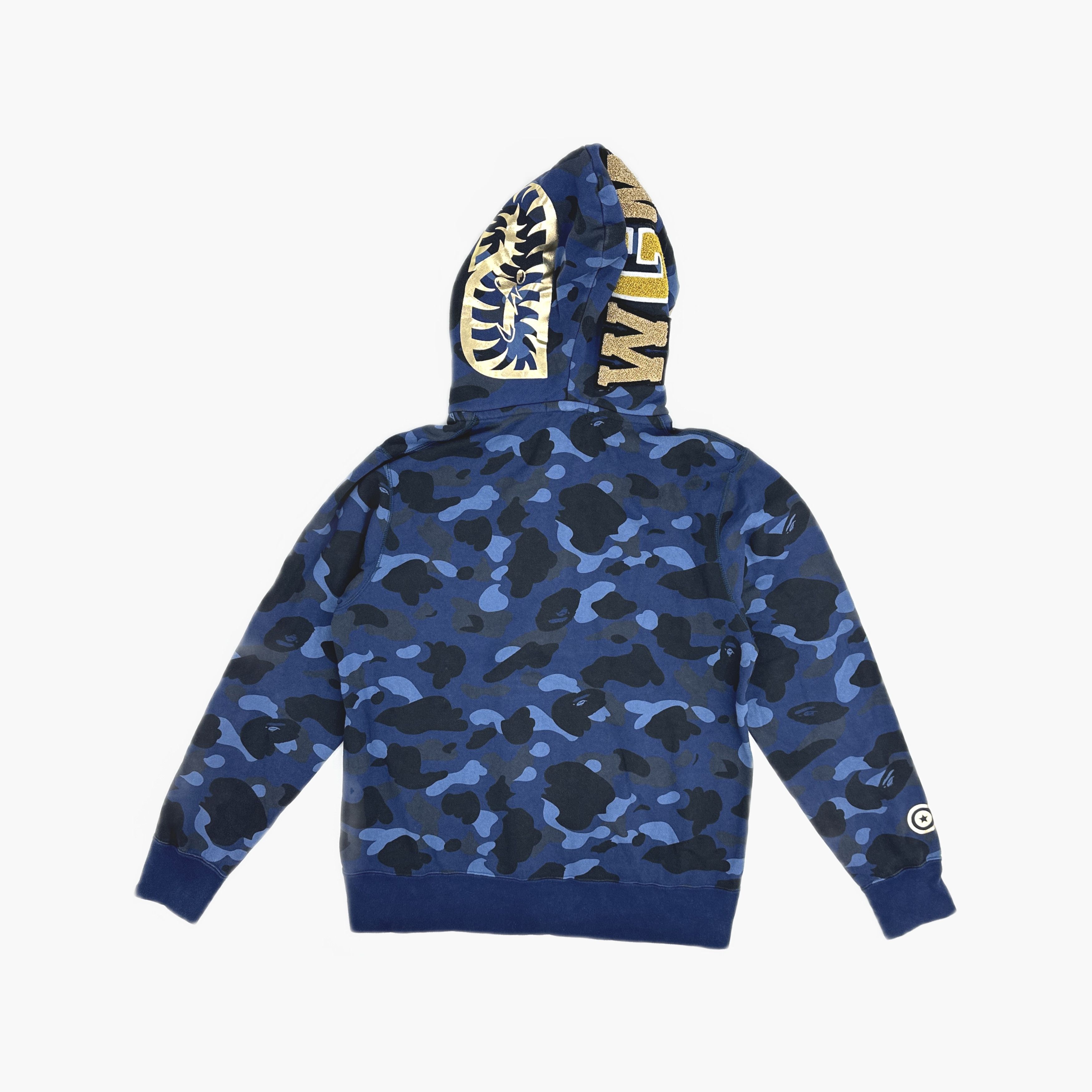 Bape A Bathing Ape Blue Camo Shark Hoodie Size L Size US L / EU 52-54 / 3 - 2 Thumbnail