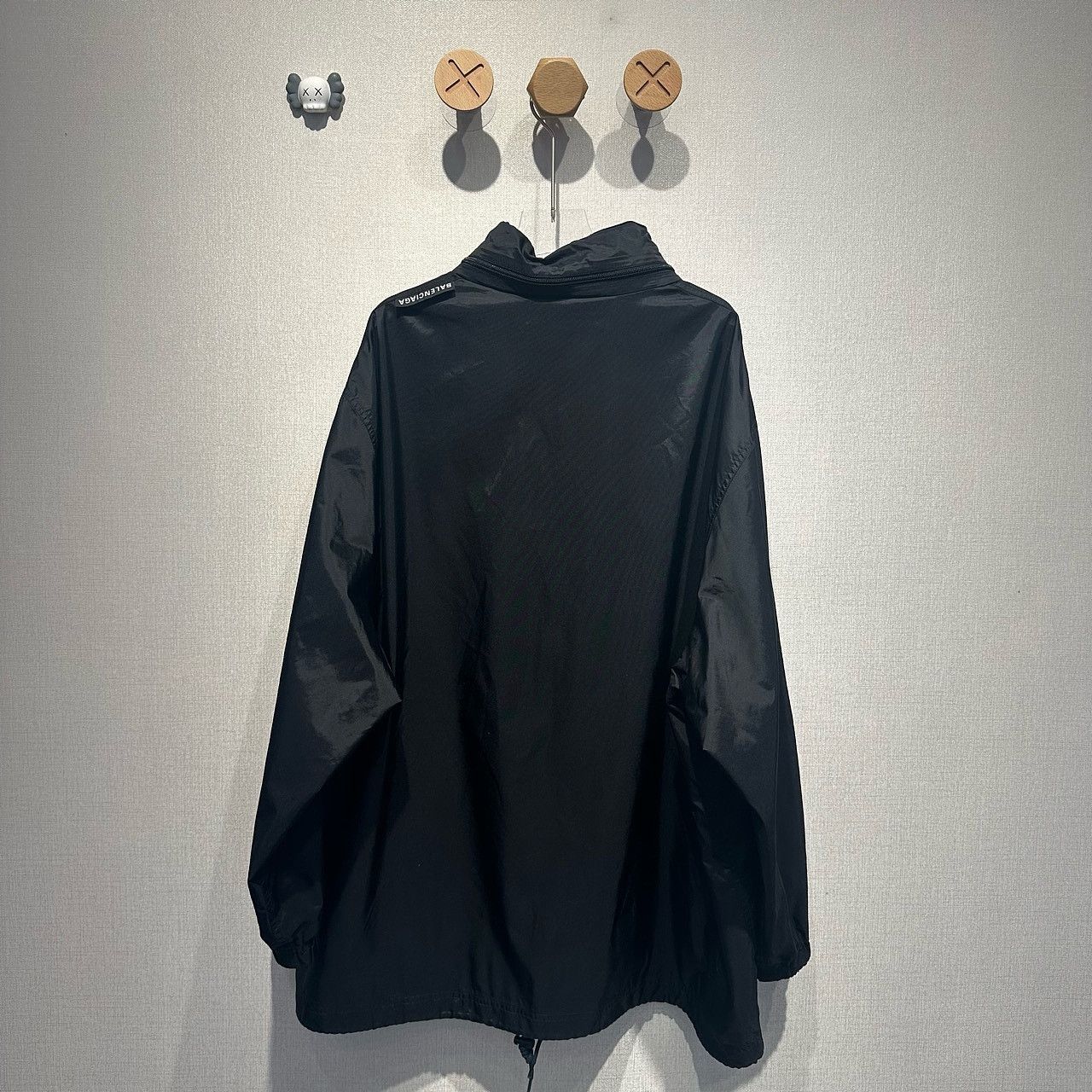 Balenciaga Balenciaga Logo Nylon Windbreaker Size 36 Size XS / US 0-2 / IT 36-38 - 2 Thumbnail