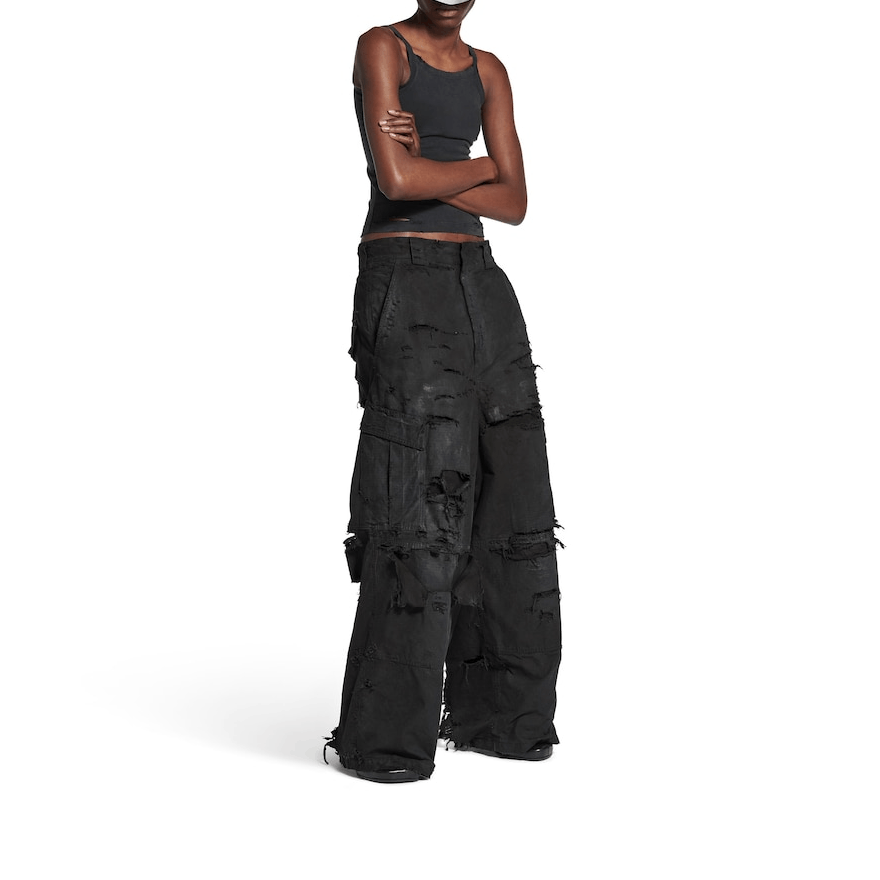 Balenciaga Balenciaga Distressed Ripstop Cargo Pants Size S Size US 30 / EU 46 - 7 Thumbnail