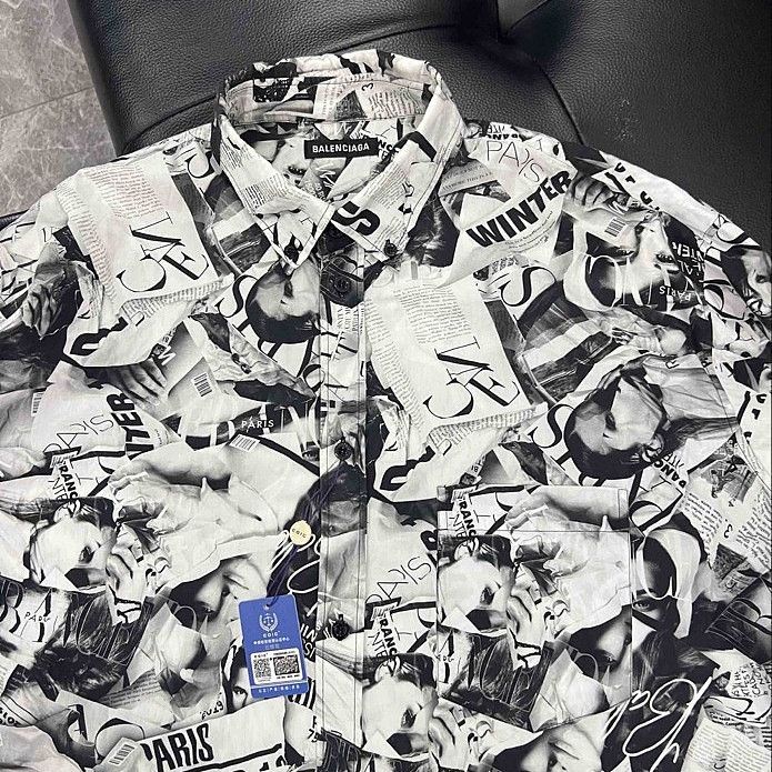 Balenciaga Balenciaga Newspaper Print Button Up Shirt Size M Size US M / EU 48-50 / 2 - 10 Thumbnail