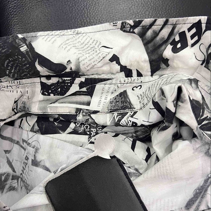 Balenciaga Balenciaga Newspaper Print Button Up Shirt Size M Size US M / EU 48-50 / 2 - 8 Thumbnail