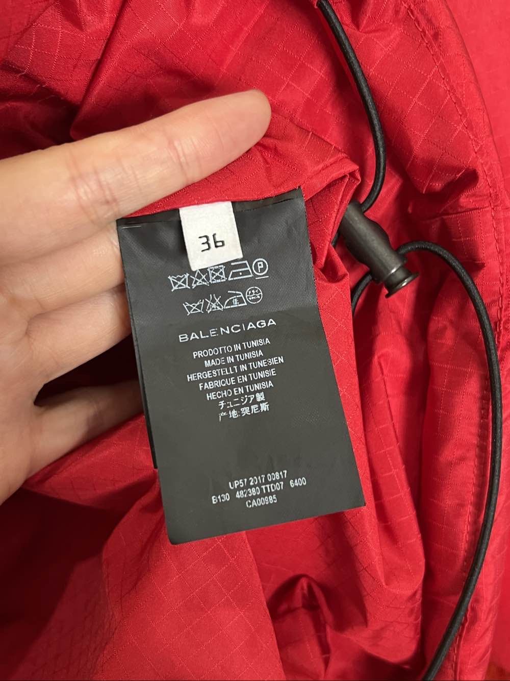 Balenciaga Balenciaga Red Scarf Detail Down Jacket Size 36 Size XS / US 0-2 / IT 36-38 - 4 Thumbnail