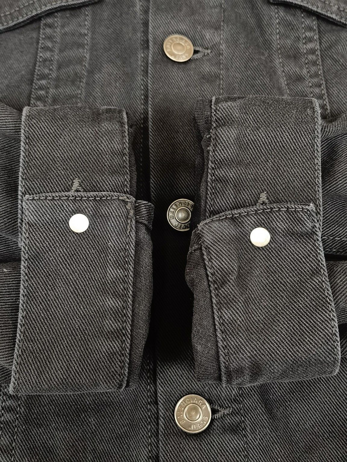 Balenciaga Balenciaga Logo Back Denim Jacket Size S Size US S / EU 44-46 / 1 - 5 Thumbnail