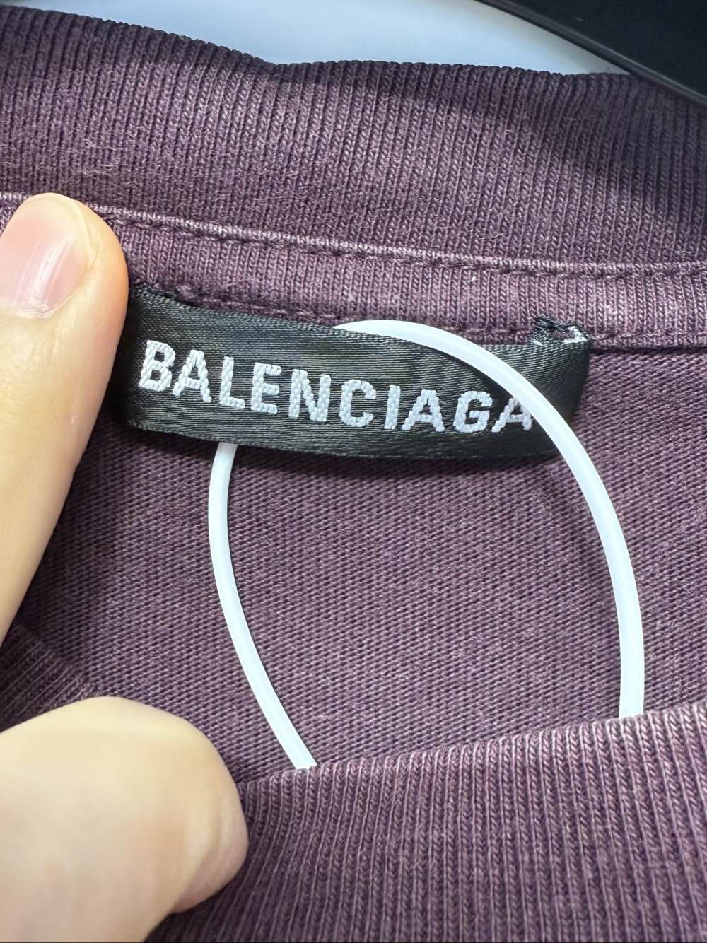 Balenciaga Balenciaga Logo T-Shirt Purple Size L Size US L / EU 52-54 / 3 - 3 Thumbnail