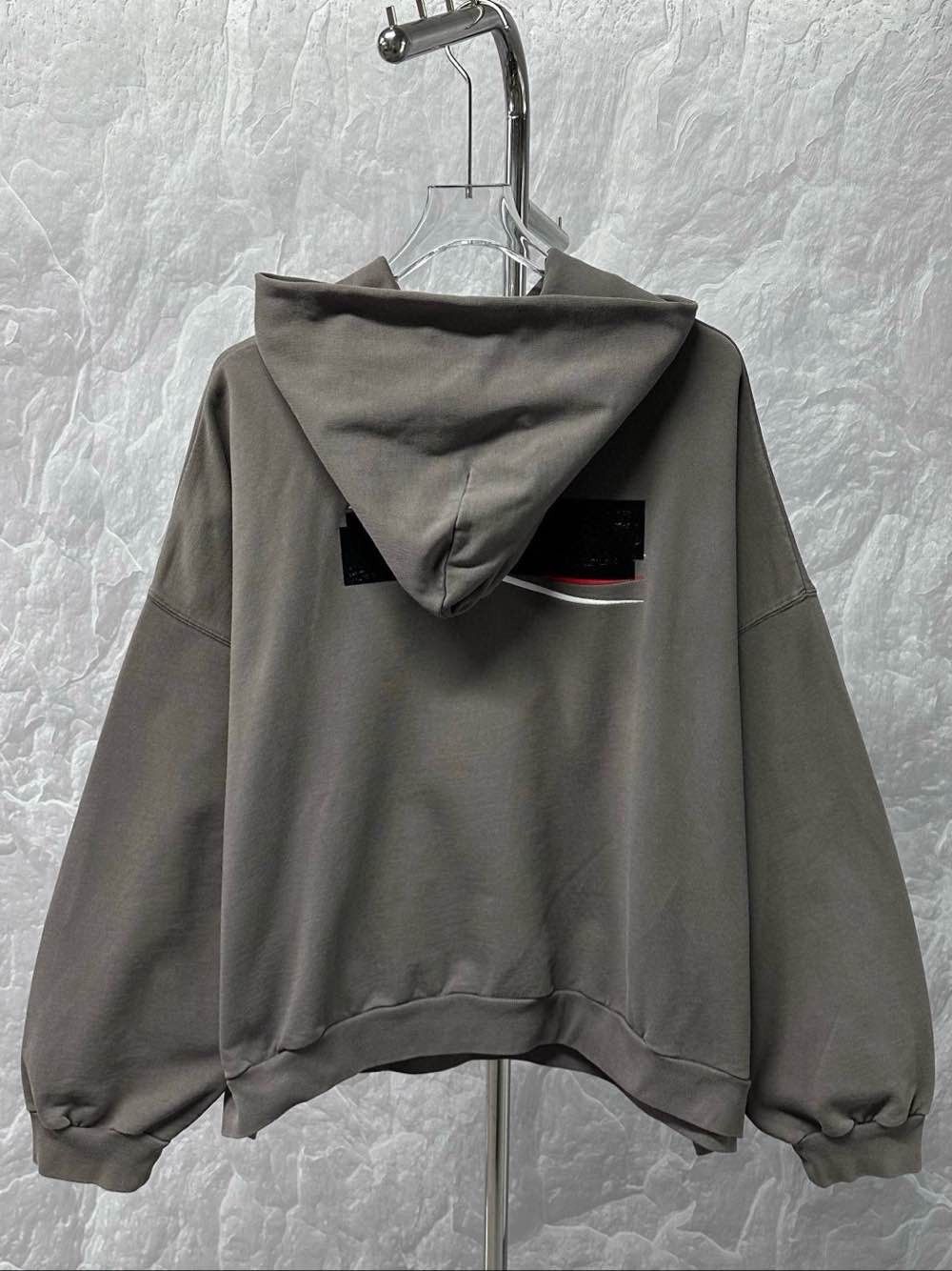 Balenciaga Balenciaga Logo Print Hoodie Size S Size US S / EU 44-46 / 1 - 2 Thumbnail