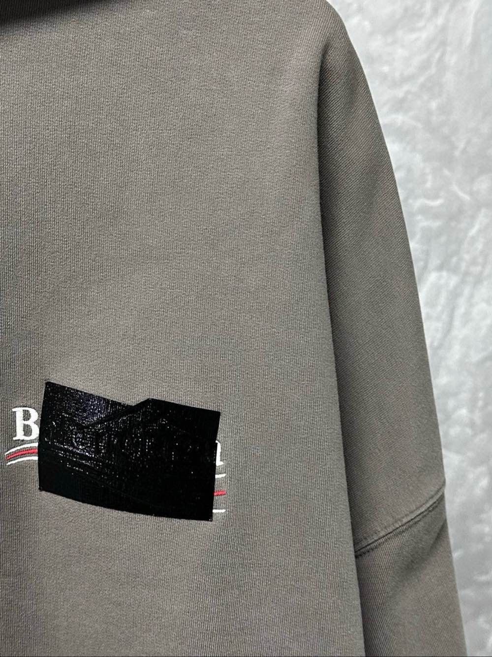 Balenciaga Balenciaga Logo Print Hoodie Size S Size US S / EU 44-46 / 1 - 7 Thumbnail