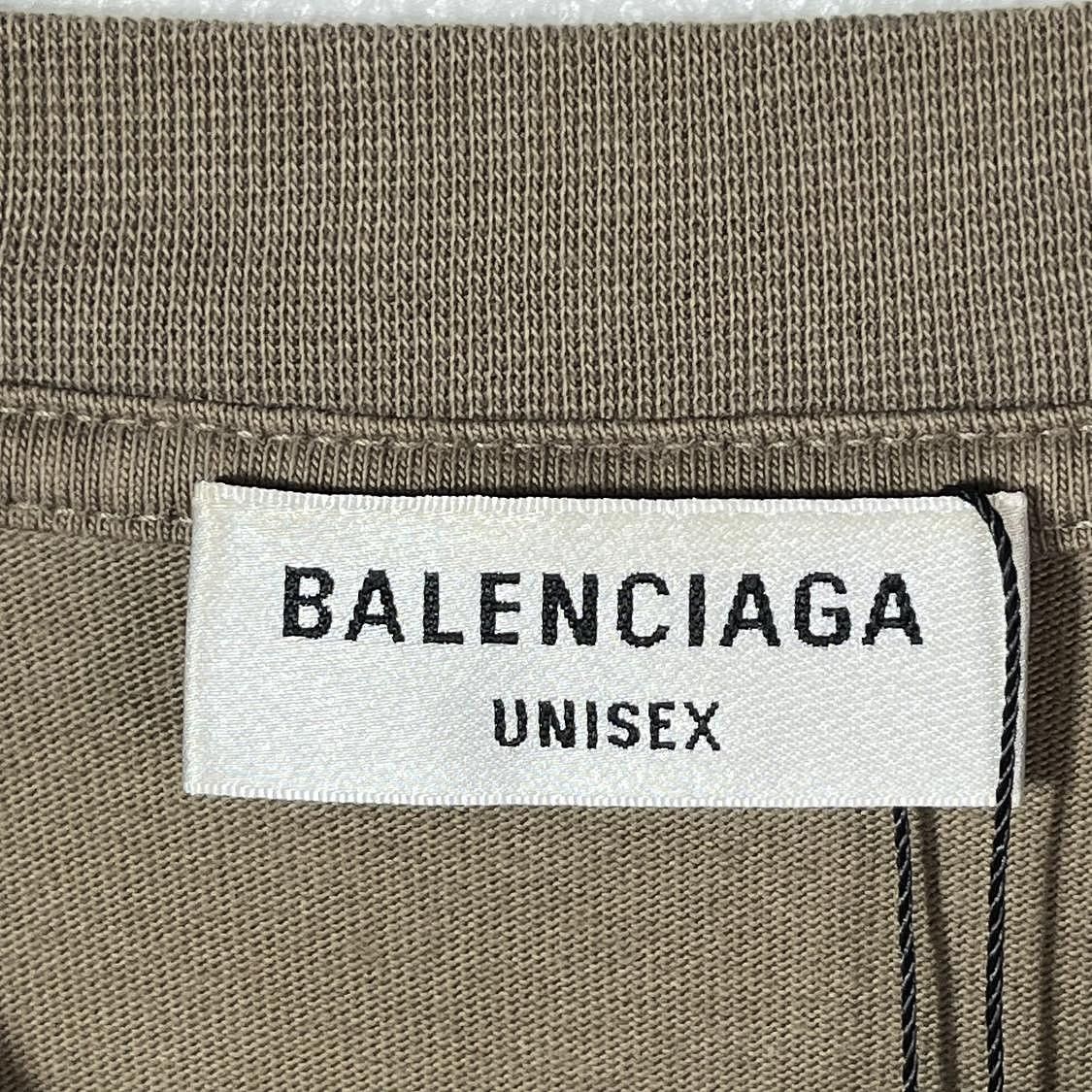 Balenciaga Balenciaga Logo T-Shirt Brown Size XS Size US XS / EU 42 / 0 - 3 Thumbnail