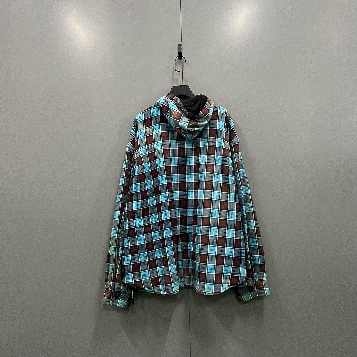 Balenciaga Balenciaga Gradient Plaid Hooded Shirt Size XS Size XS / US 0-2 / IT 36-38 - 2 Thumbnail