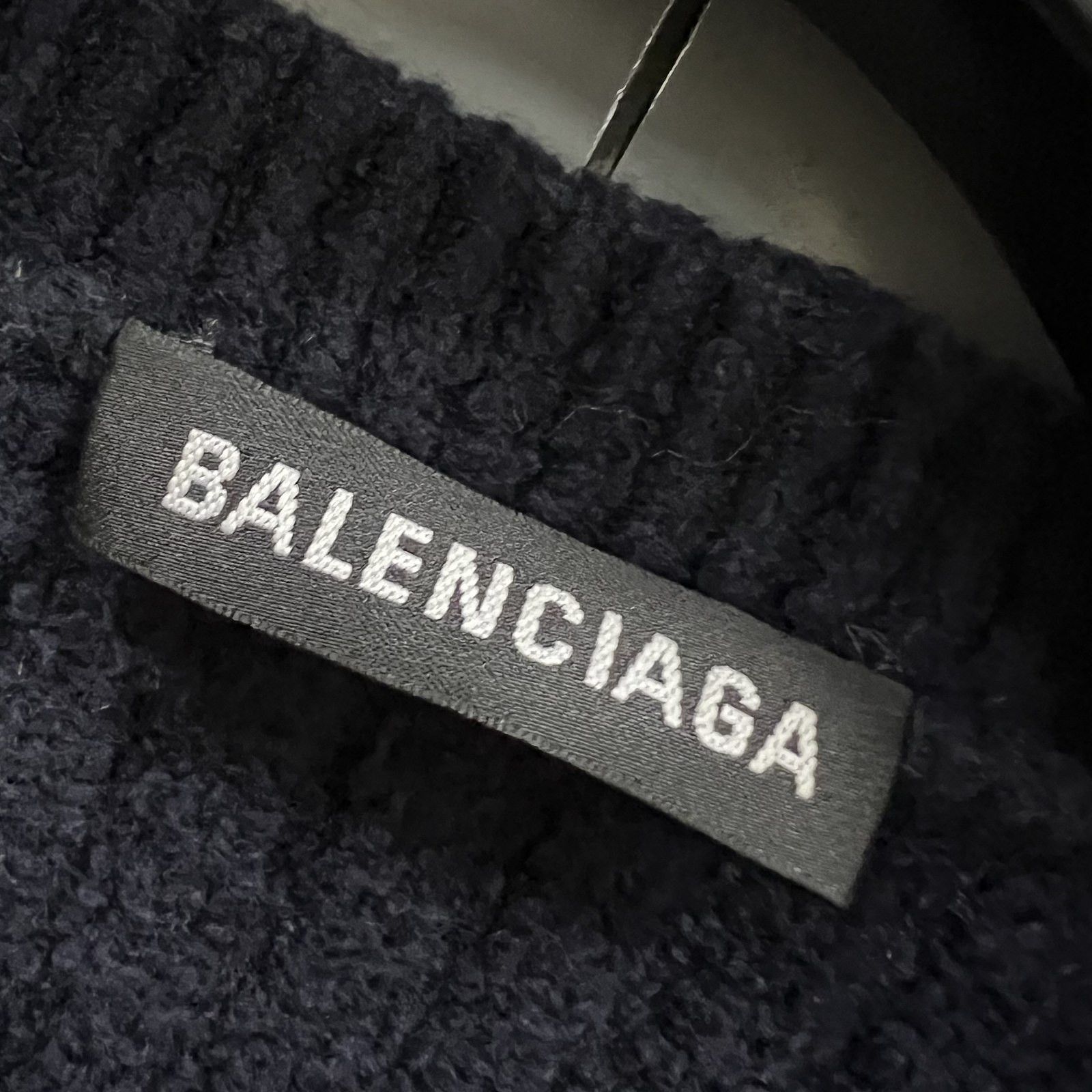 Balenciaga Balenciaga Logo Knit Sweater Navy Size L Size US L / EU 52-54 / 3 - 3 Thumbnail