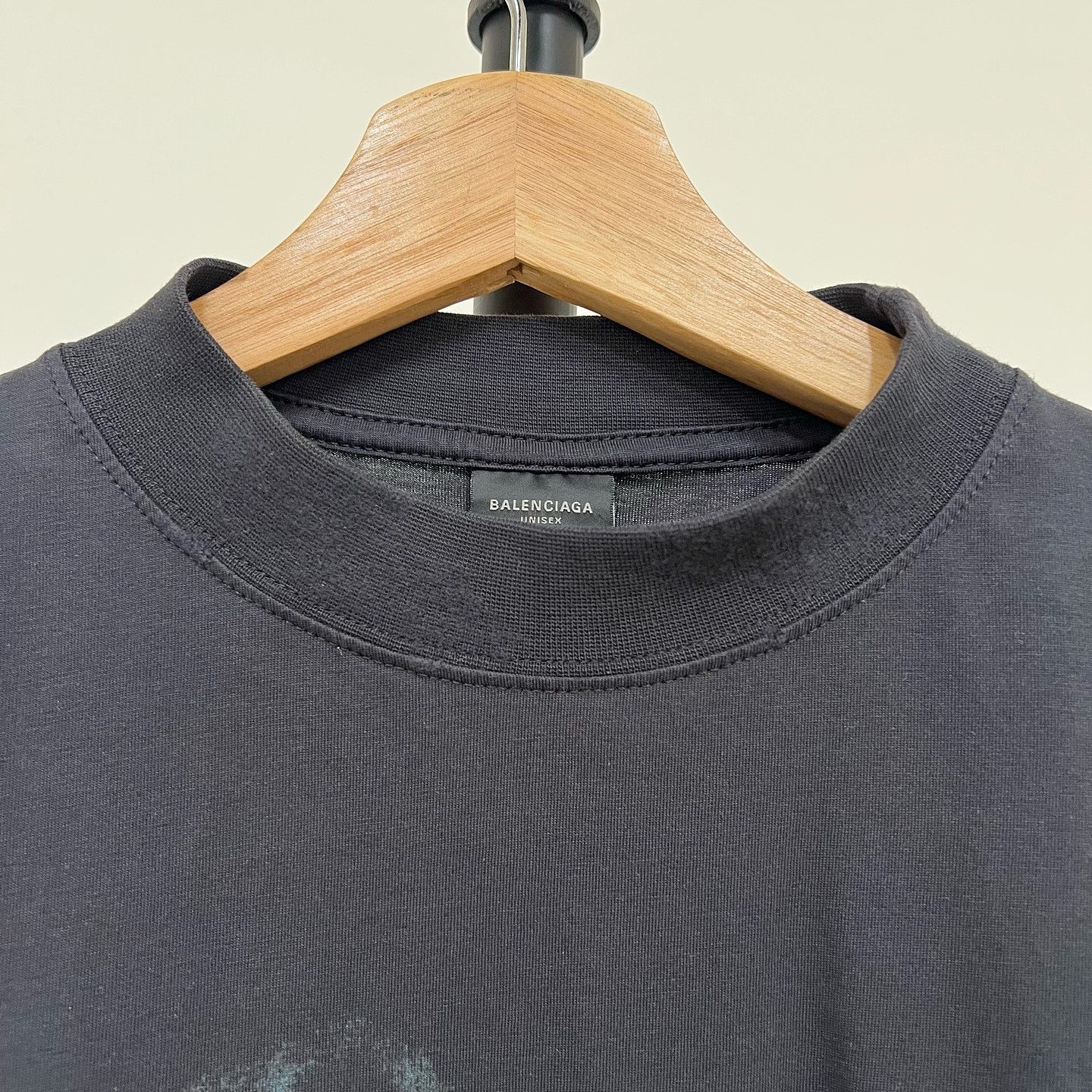 Balenciaga Balenciaga Graphic Print T-Shirt Size S Size US S / EU 44-46 / 1 - 7 Thumbnail