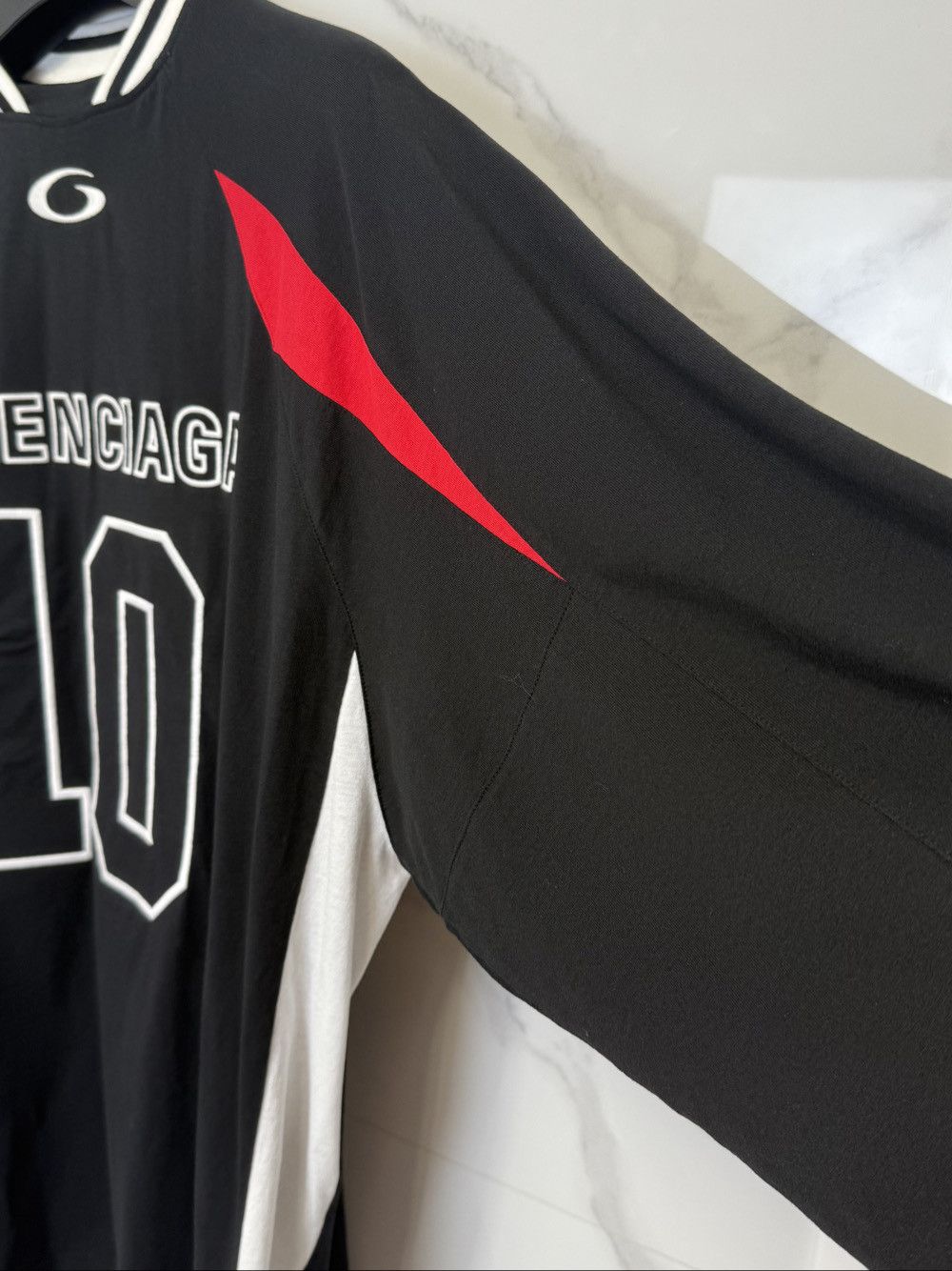 Balenciaga Balenciaga x NBA Jersey Long Sleeve Shirt Size S Size US S / EU 44-46 / 1 - 8 Thumbnail