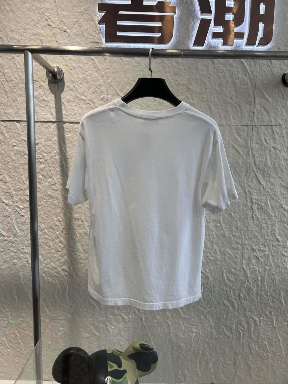 Balenciaga Balenciaga Logo Crown T-Shirt Size XS Size XS / US 0-2 / IT 36-38 - 2 Thumbnail