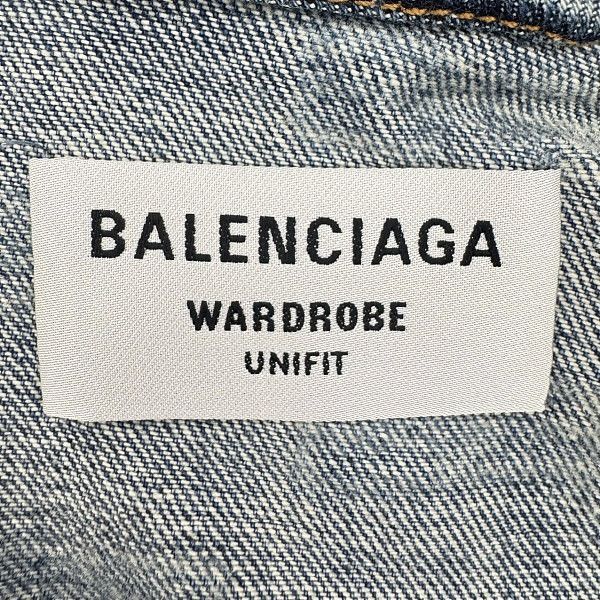 Balenciaga Balenciaga All Over Logo Denim Jacket US XS Size US XS / EU 42 / 0 - 3 Thumbnail