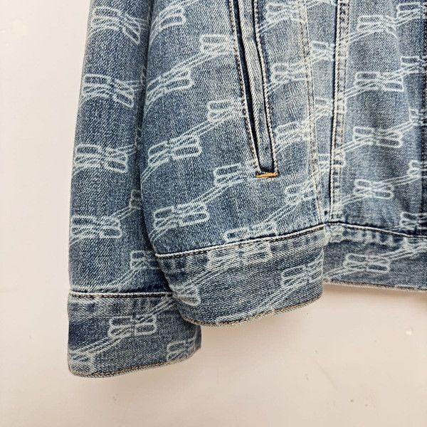 Balenciaga Balenciaga All Over Logo Denim Jacket US XS Size US XS / EU 42 / 0 - 6 Thumbnail