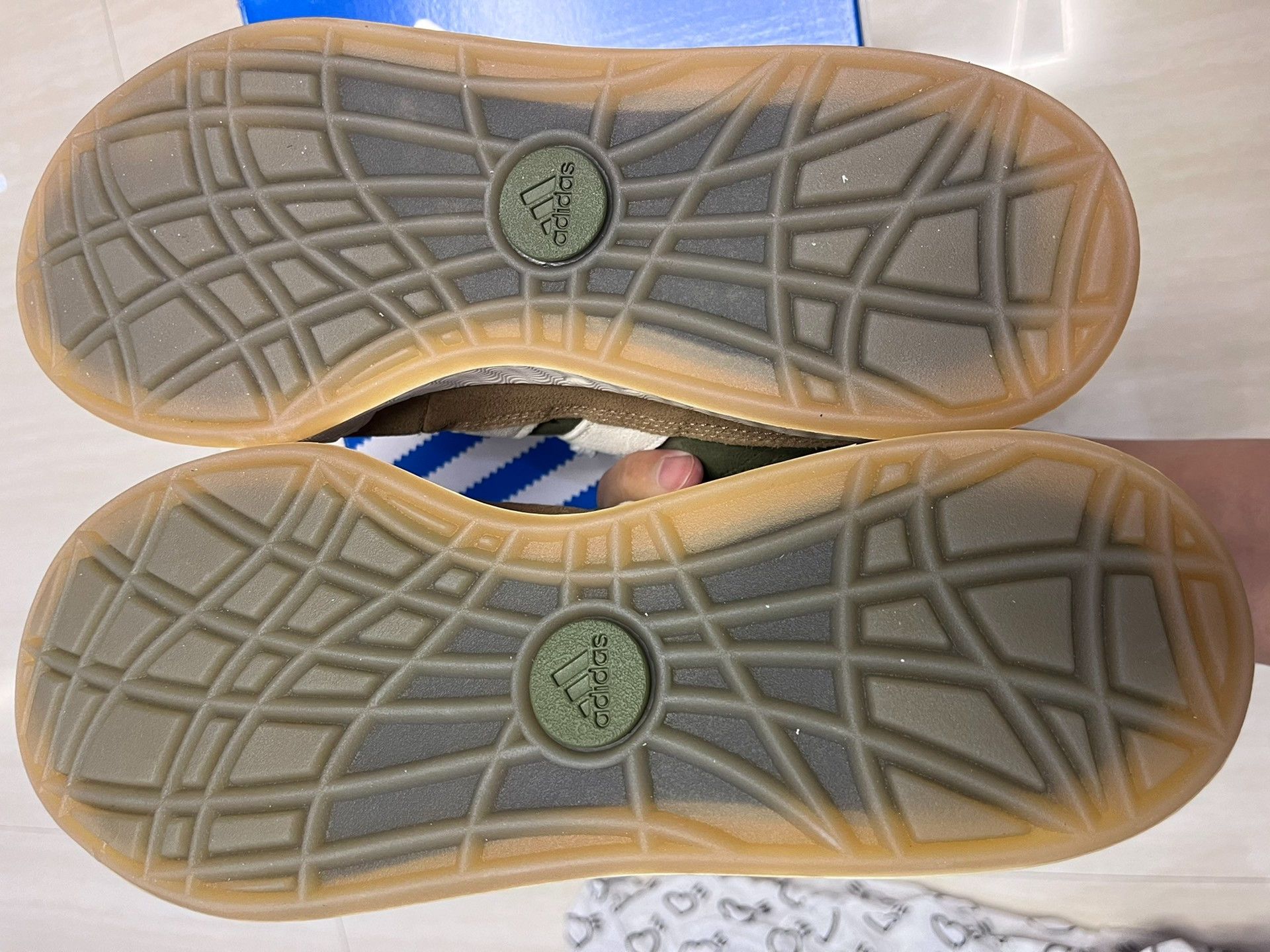 Human Made HUMAN MADE x adidas Adimatic Size US 9.5 / EU 42-43 - 5 Thumbnail