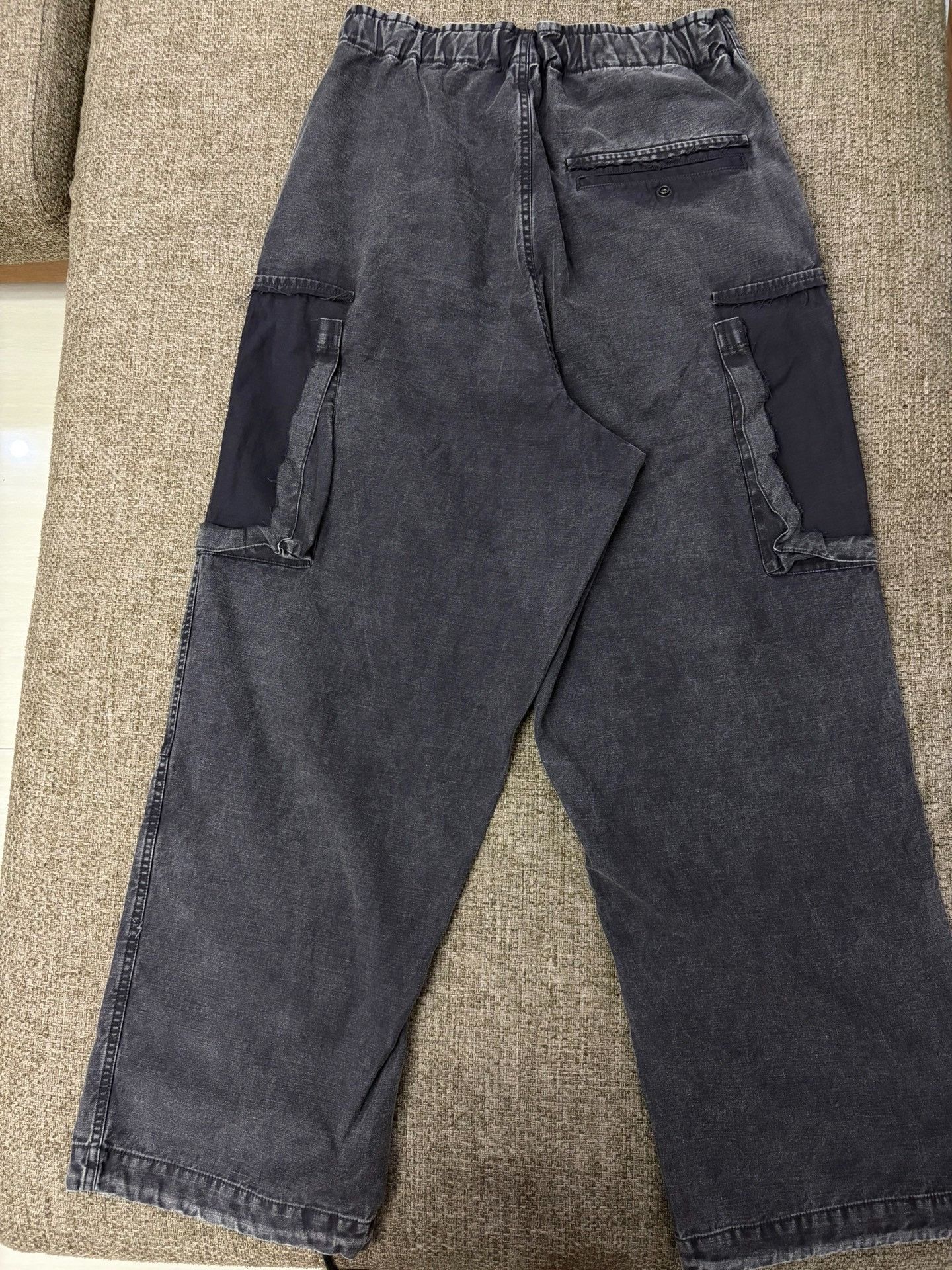 Maison MIHARA YASUHIRO MIHARA YASUHIRO 25SS Distressed Cargo Pants Size US 32 / EU 48 - 2 Thumbnail