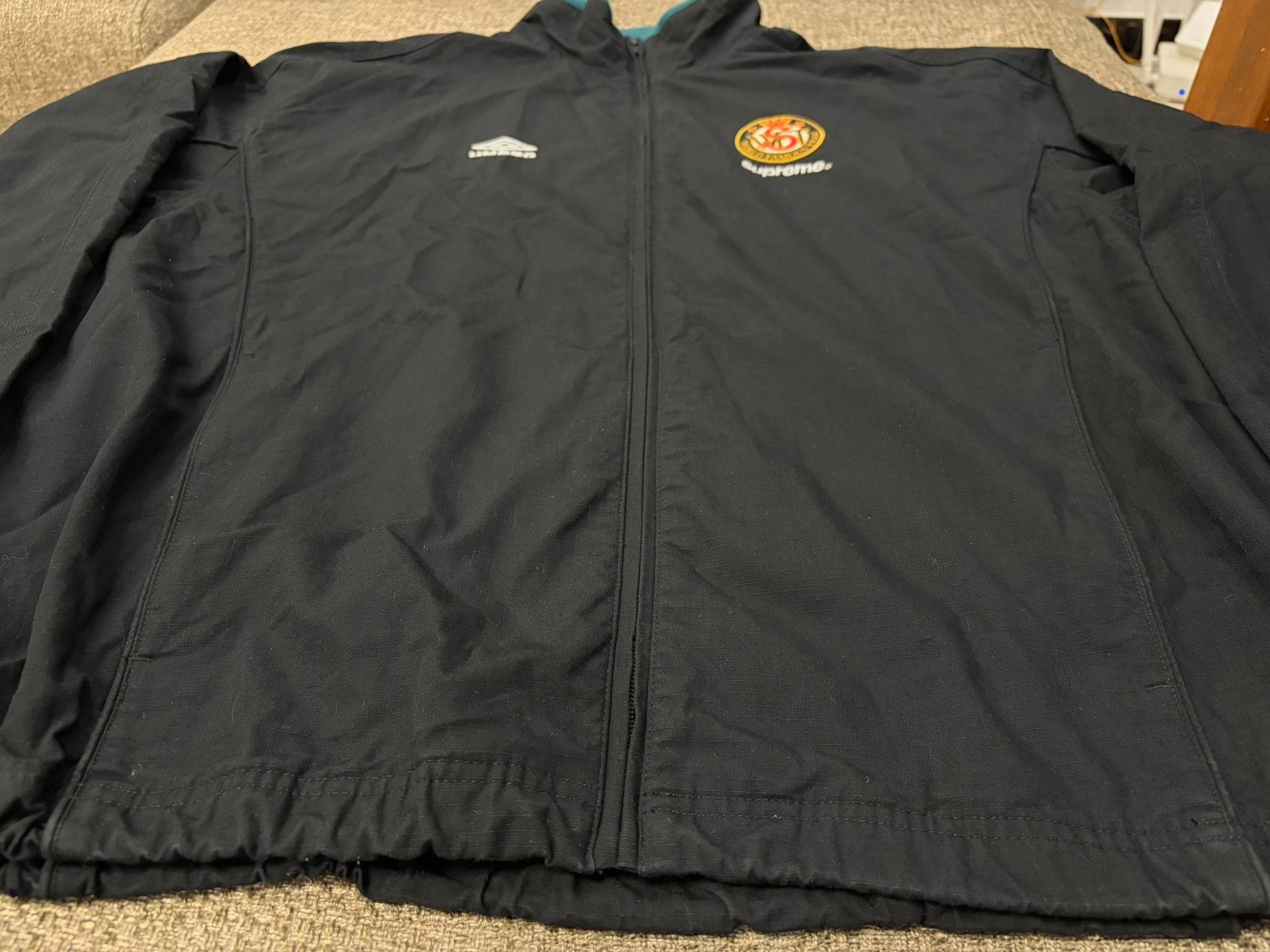 Supreme Supreme x Umbro Mesh Vintage Training Top Size US L / EU 52-54 / 3 - 3 Thumbnail