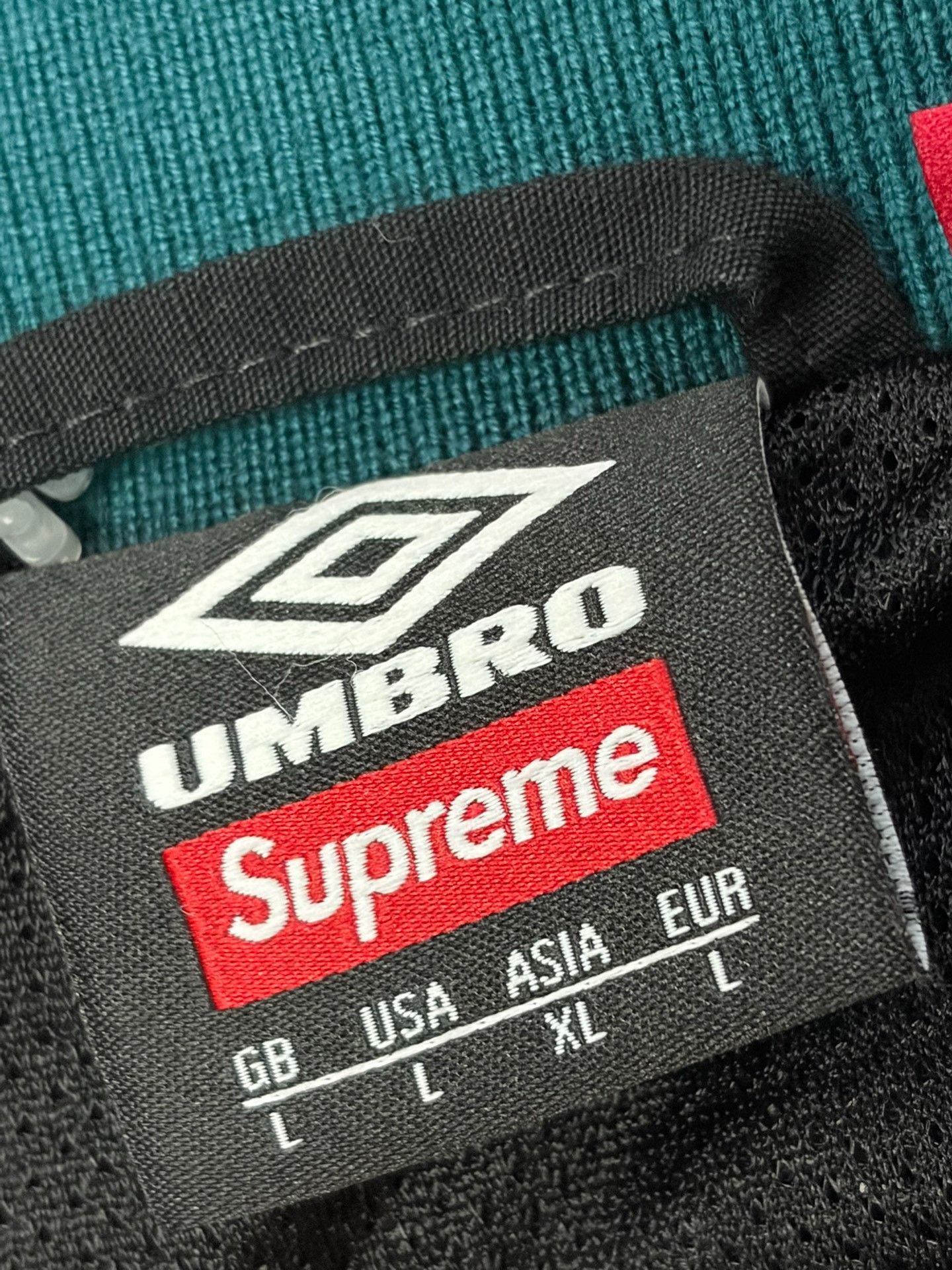 Supreme Supreme x Umbro Mesh Vintage Training Top Size US L / EU 52-54 / 3 - 8 Thumbnail
