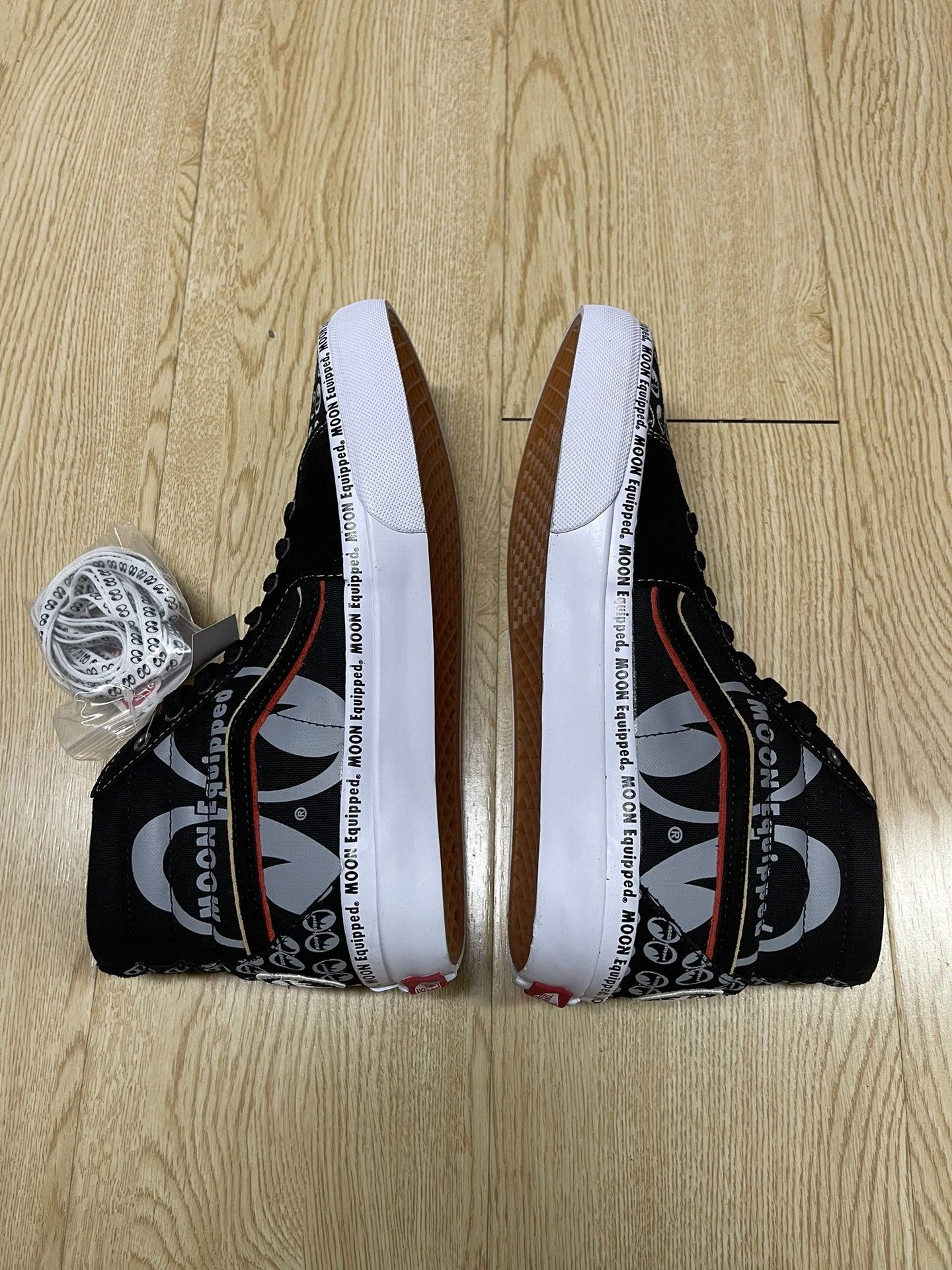 Vans VANS 2019 Yokohama Auto Show Limited Size US 8 / EU 41 - 4 Thumbnail